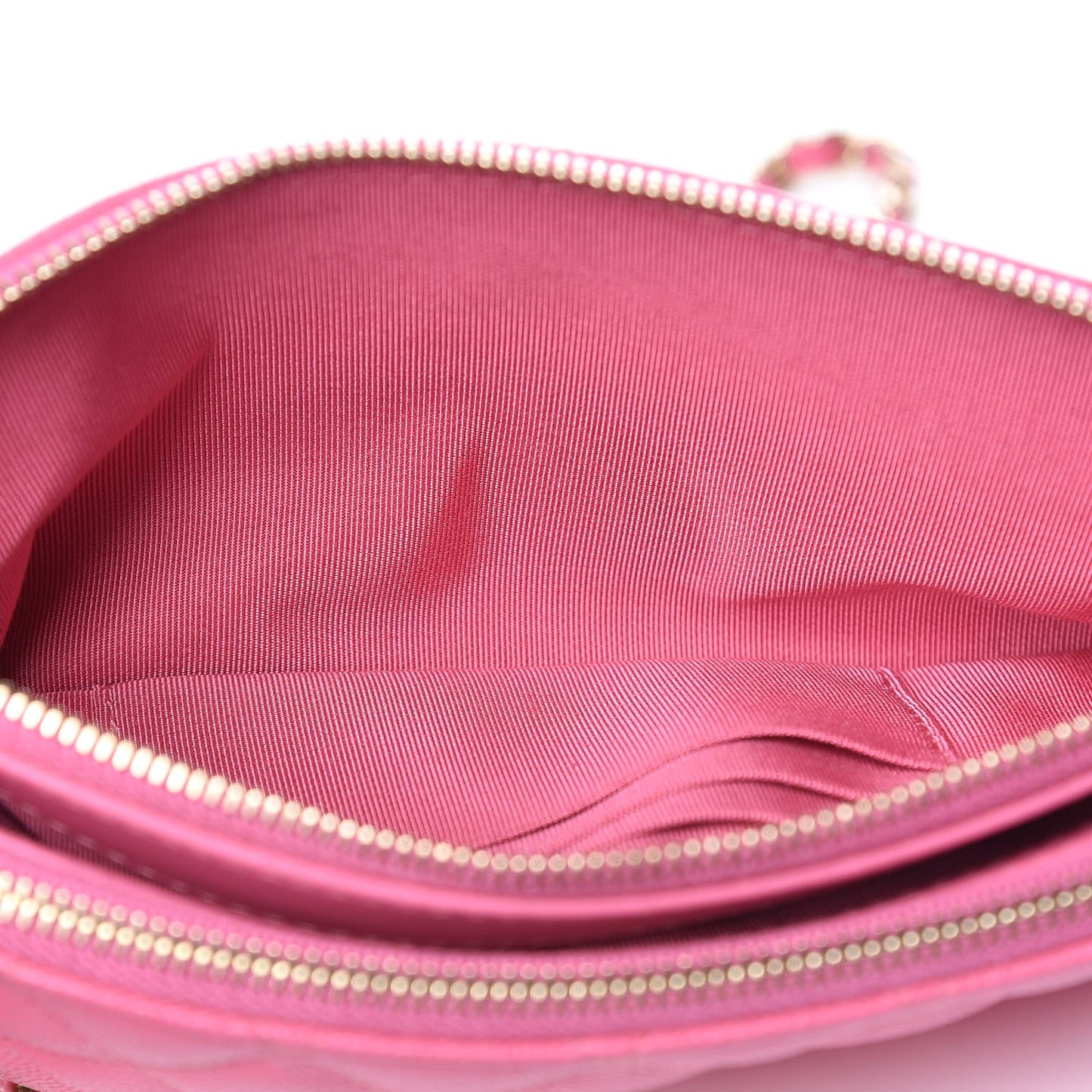 Caviar Quilted Small Clutch With Chain Pink