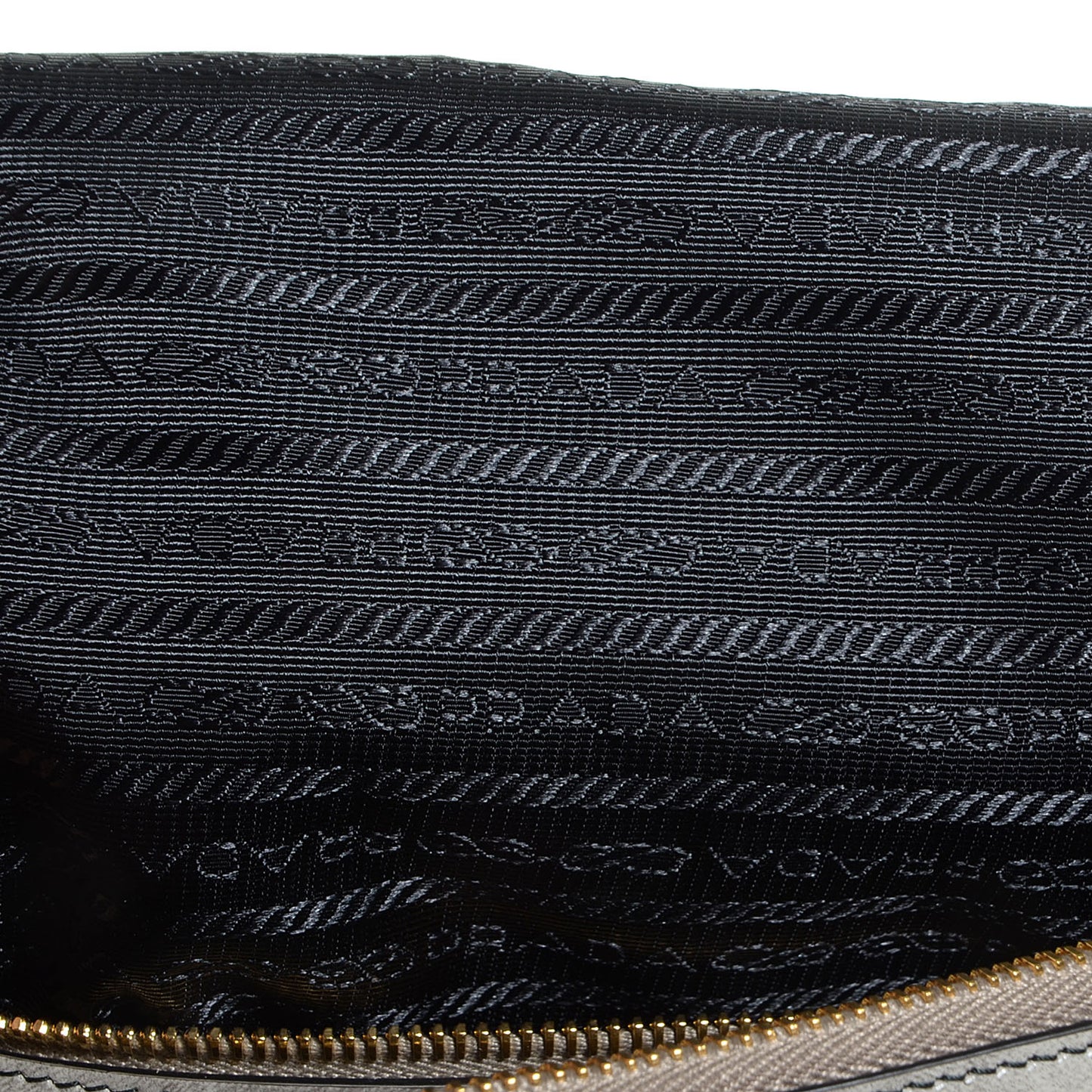 Spazzolato Promenade Tote Quarzo Fume