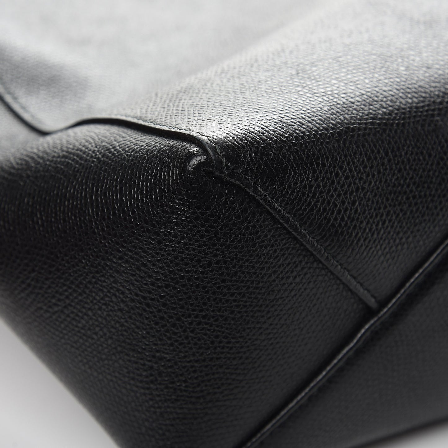 Grained Calfskin Small Vertical Cabas Black