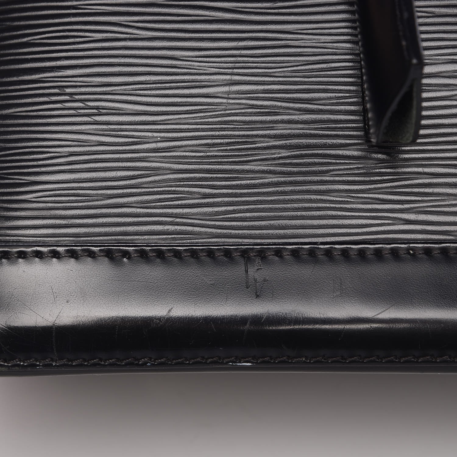Louis Vuitton Epi Alma PM Black 21 of 28