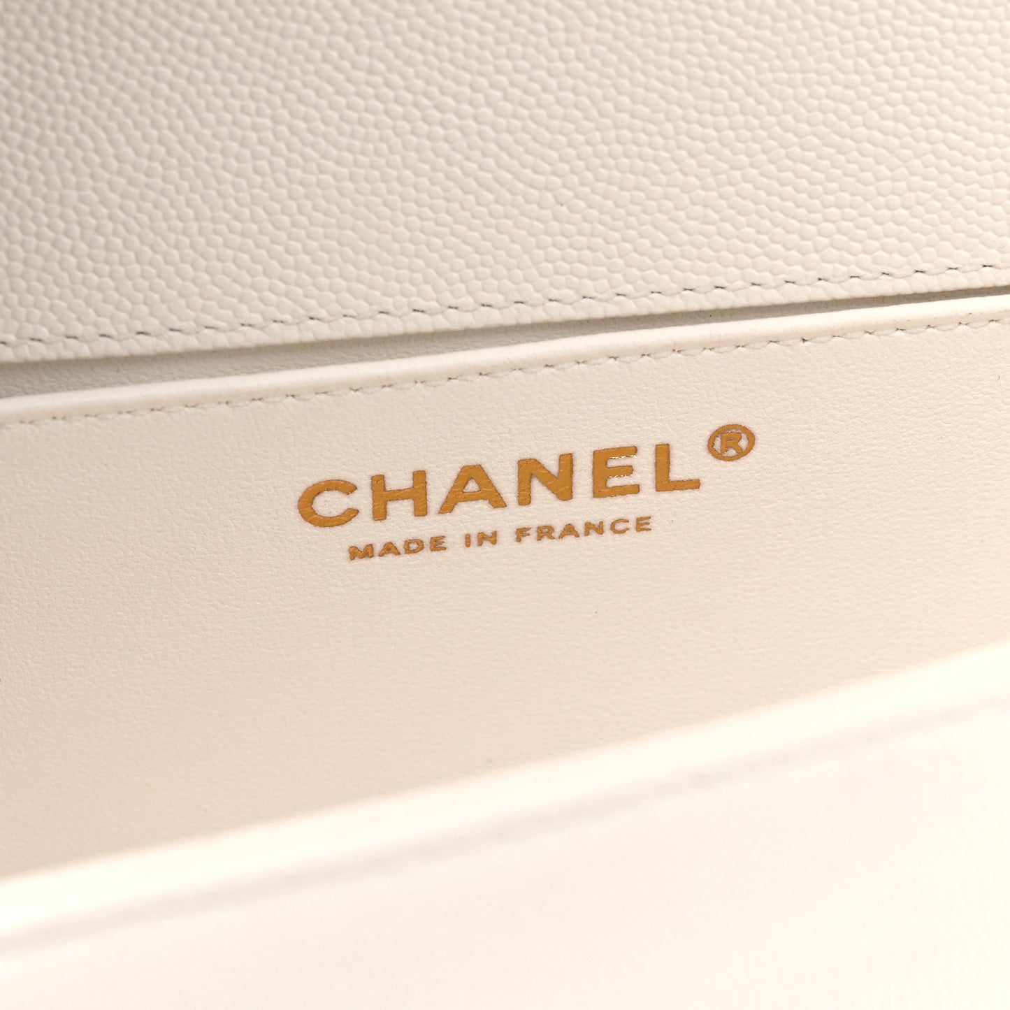 Caviar Chevron Quilted Medium Boy Flap White