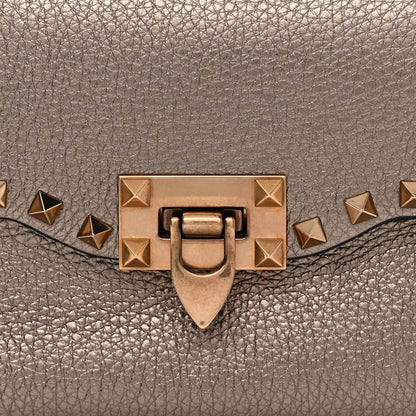 Valentino Garavani Metallic Pebbled Calfskin Medium Rockstud Flip Lock Crossbody Bag Sasso 7 of 9