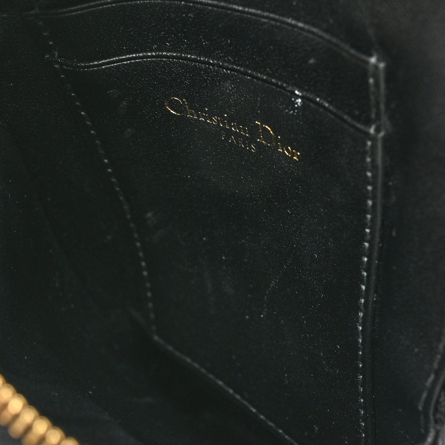 Supple Calfskin Cannage Caro Multifunctional Pouch Black