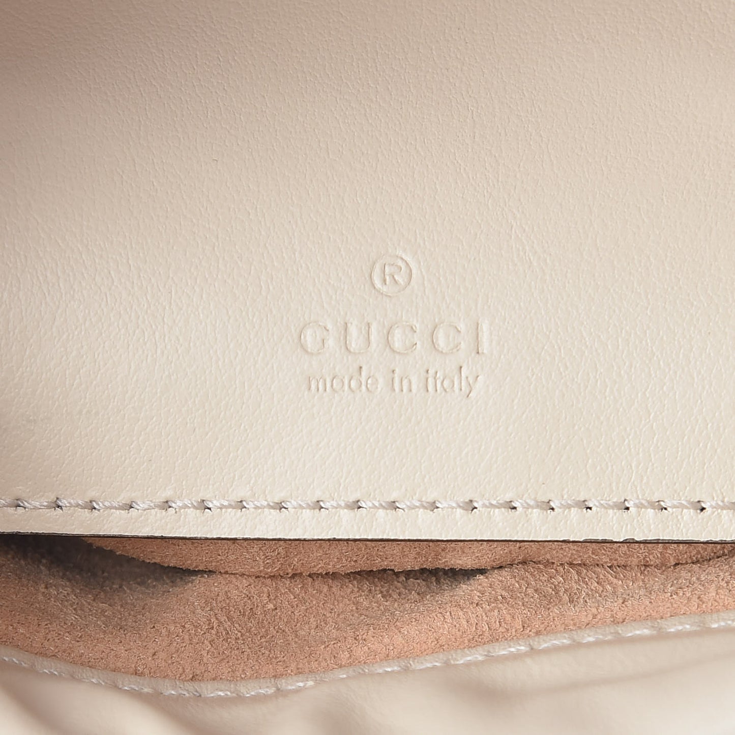 Calfskin Matelasse Mini GG Marmont 2.0 Bucket Bag White