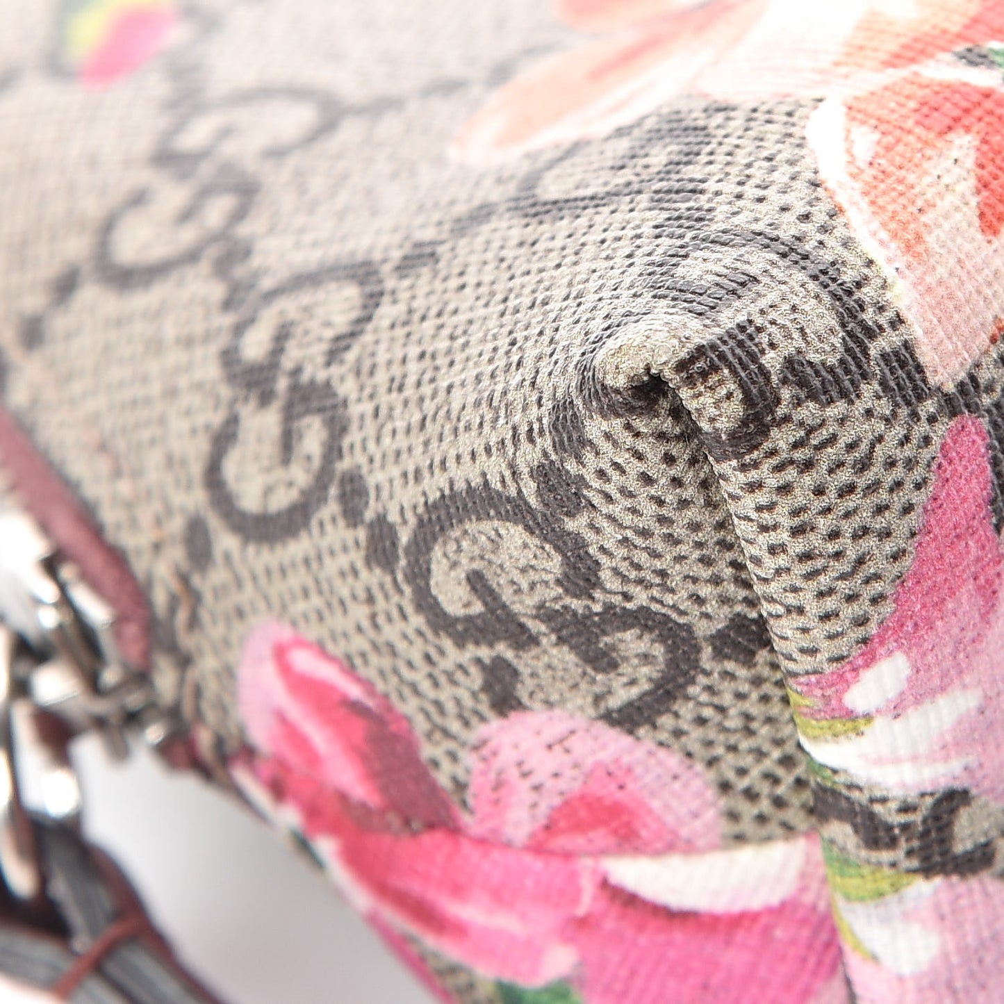 GG Supreme Monogram Blooms Small Pouch Cosmetic Case Beige Multicolor Dry Rose