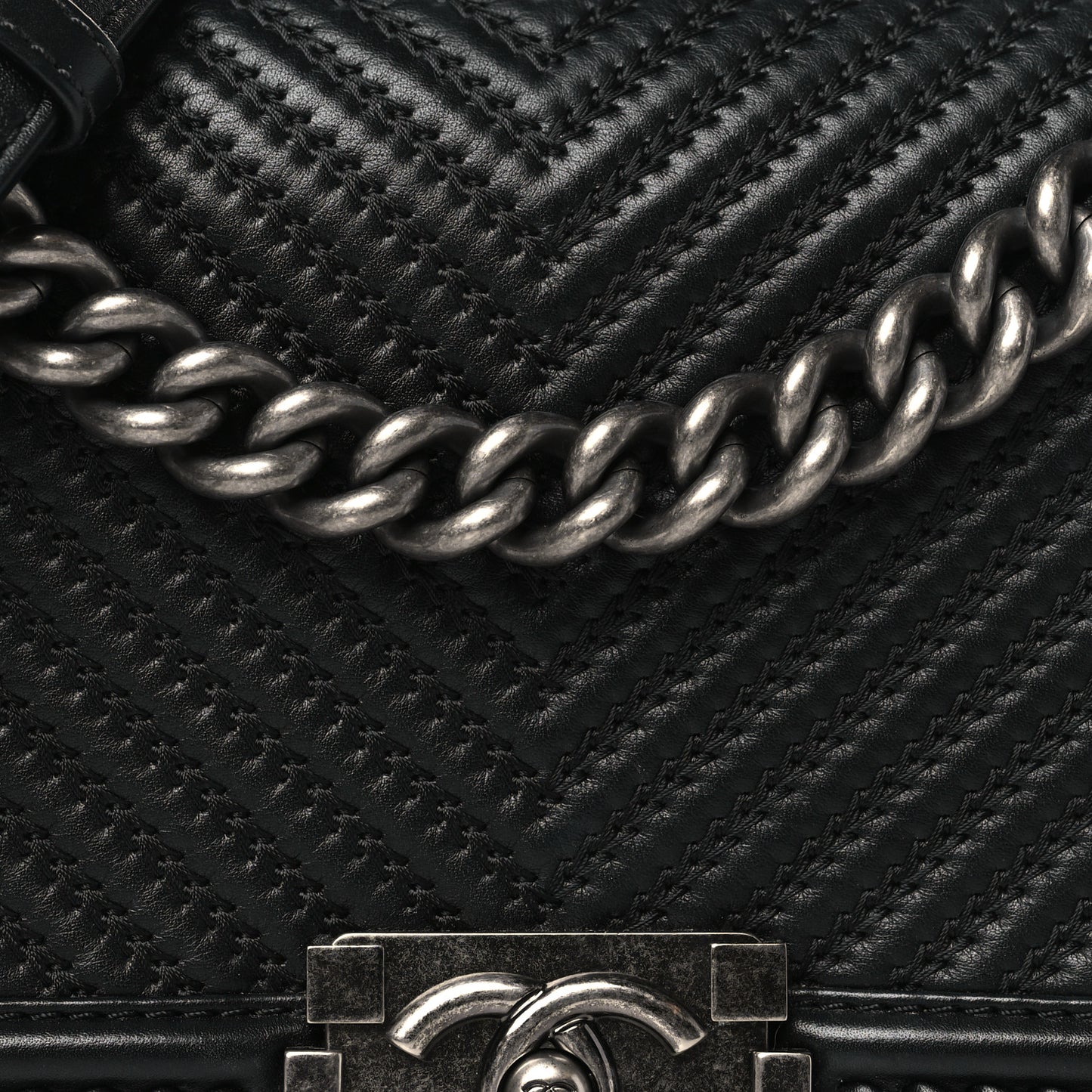 Calfskin Chevron Quilted Medium Braided Boy Flap Black