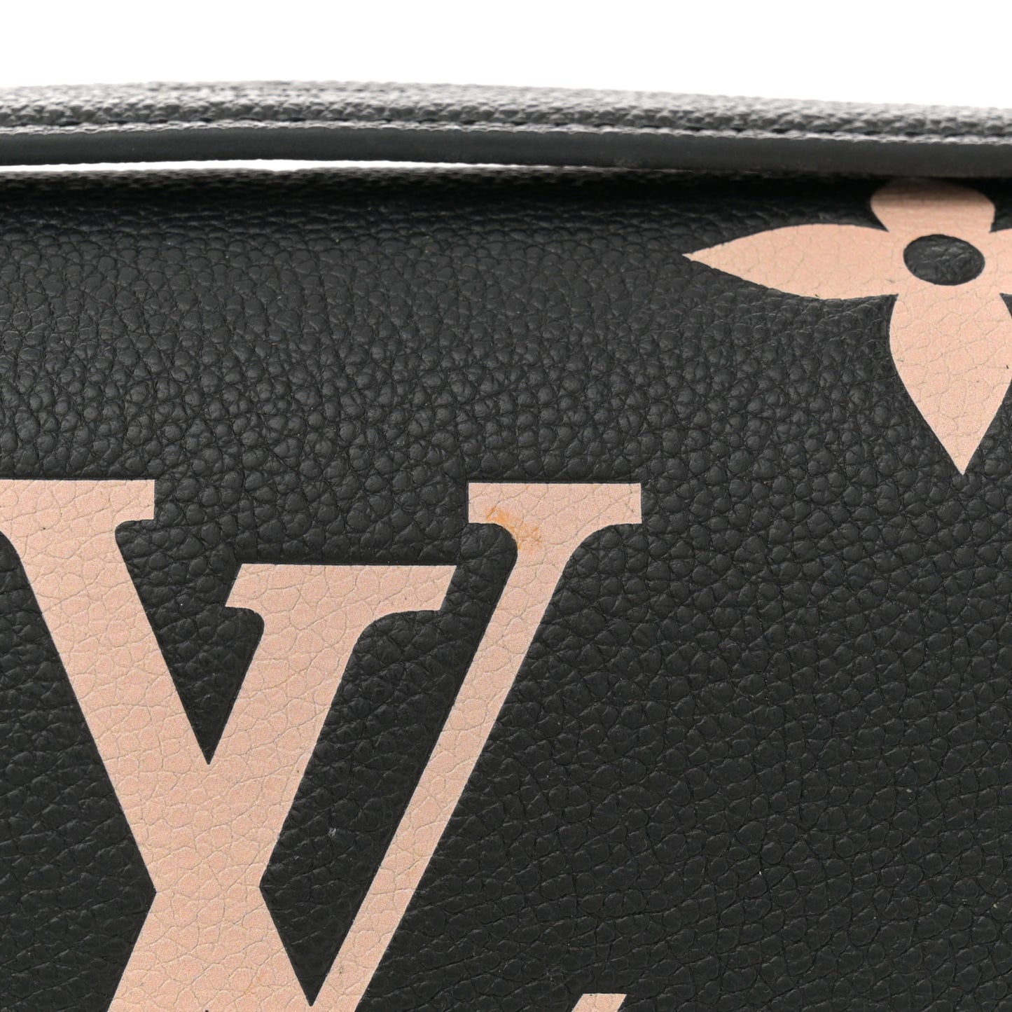 Empreinte Monogram Giant Pochette Metis Black Beige
