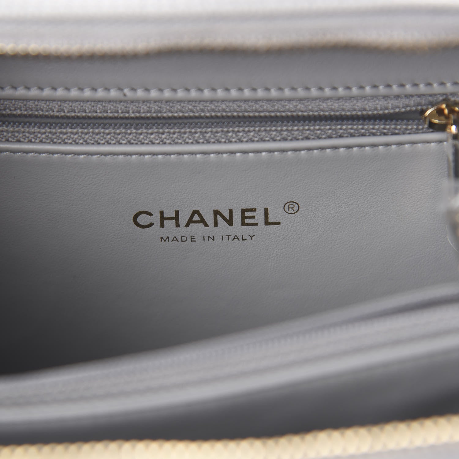 Chanel Caviar Quilted Medium CC Filigree Vanity Case Grey 7 of 9