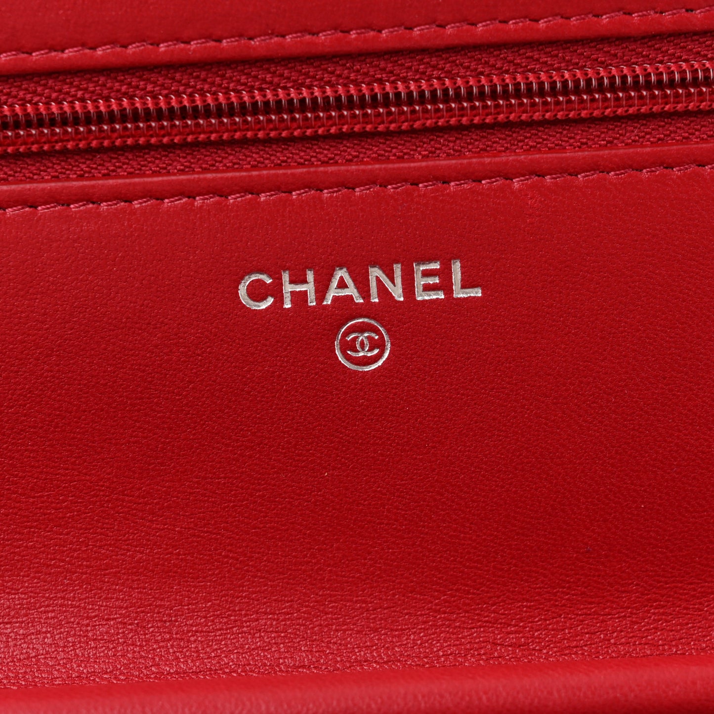 Lambskin Quilted Wallet On Chain WOC Red