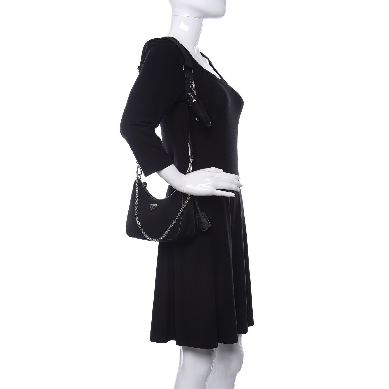 Prada Nylon Re-Edition 2005 Shoulder Bag Black 2 of 10