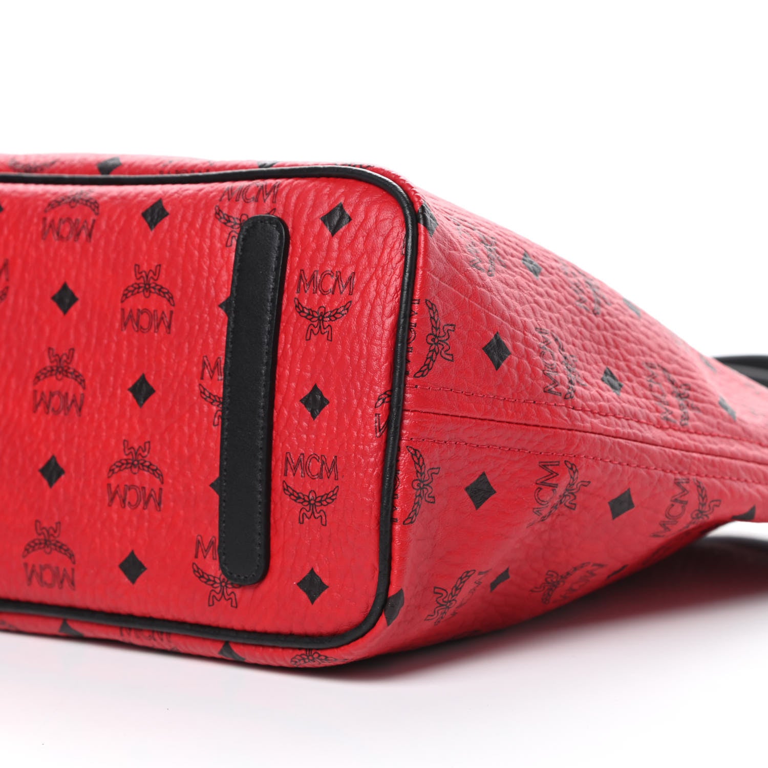 MCM Visetos Medium Liz Reversible Shopper Red 15 of 17