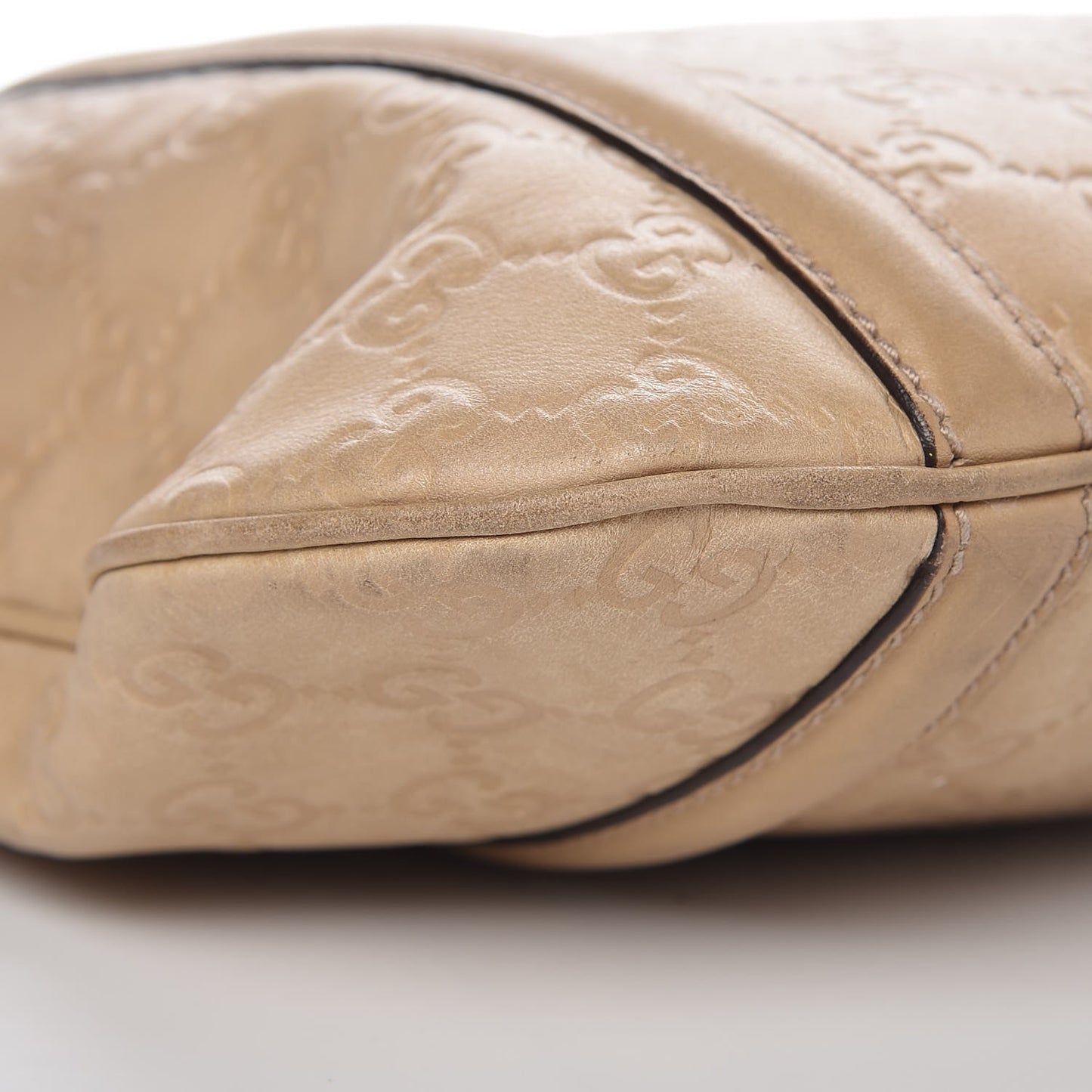 Guccissima Medium Britt Hobo Beige