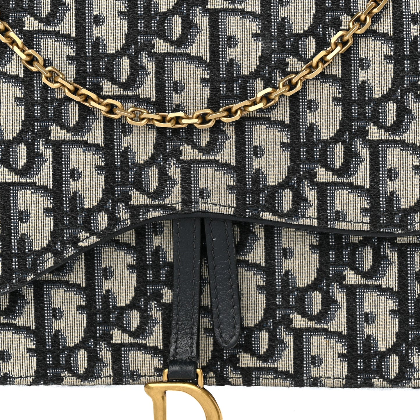 Oblique Saddle Chain Pouch Blue