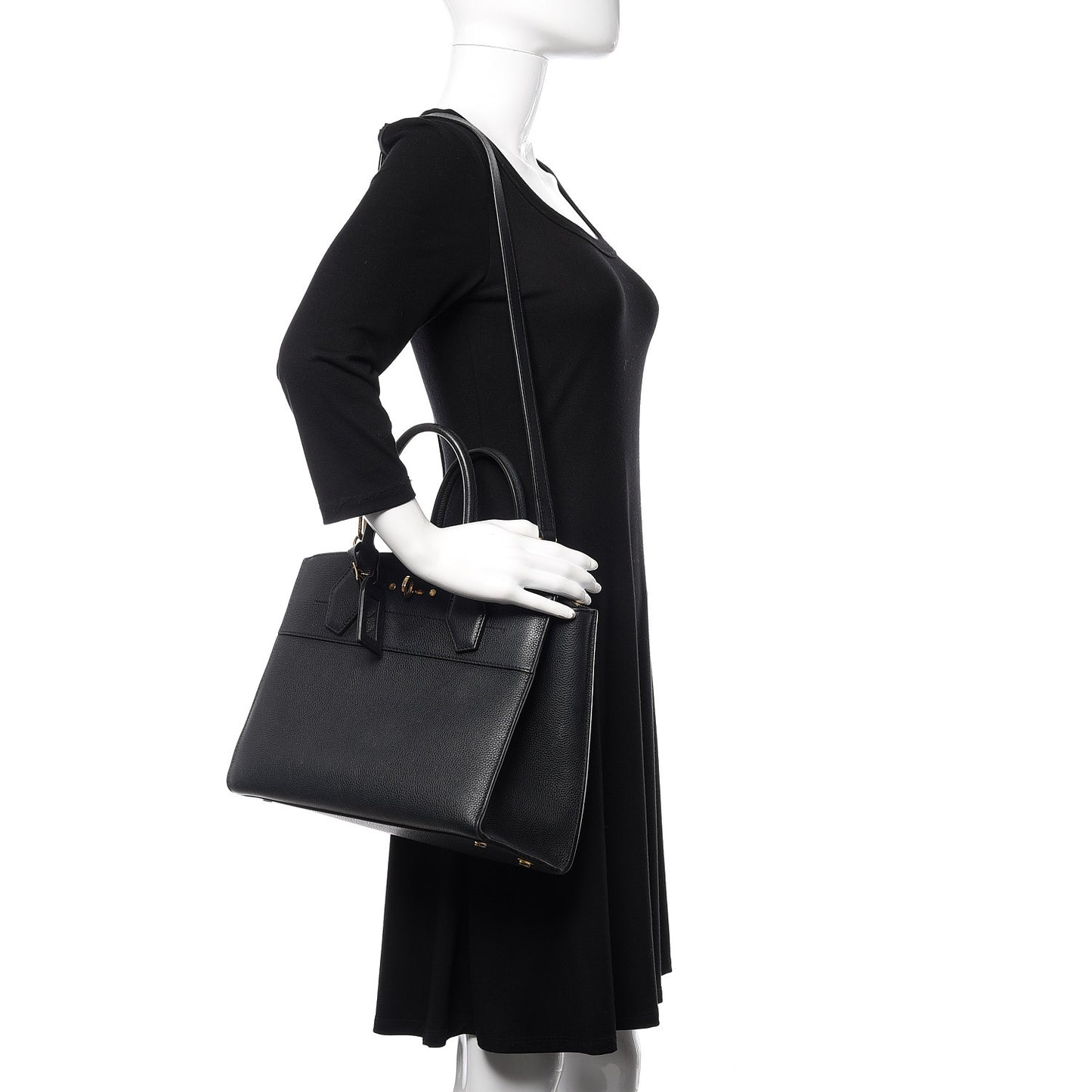 Calfskin Studded City Steamer MM Black