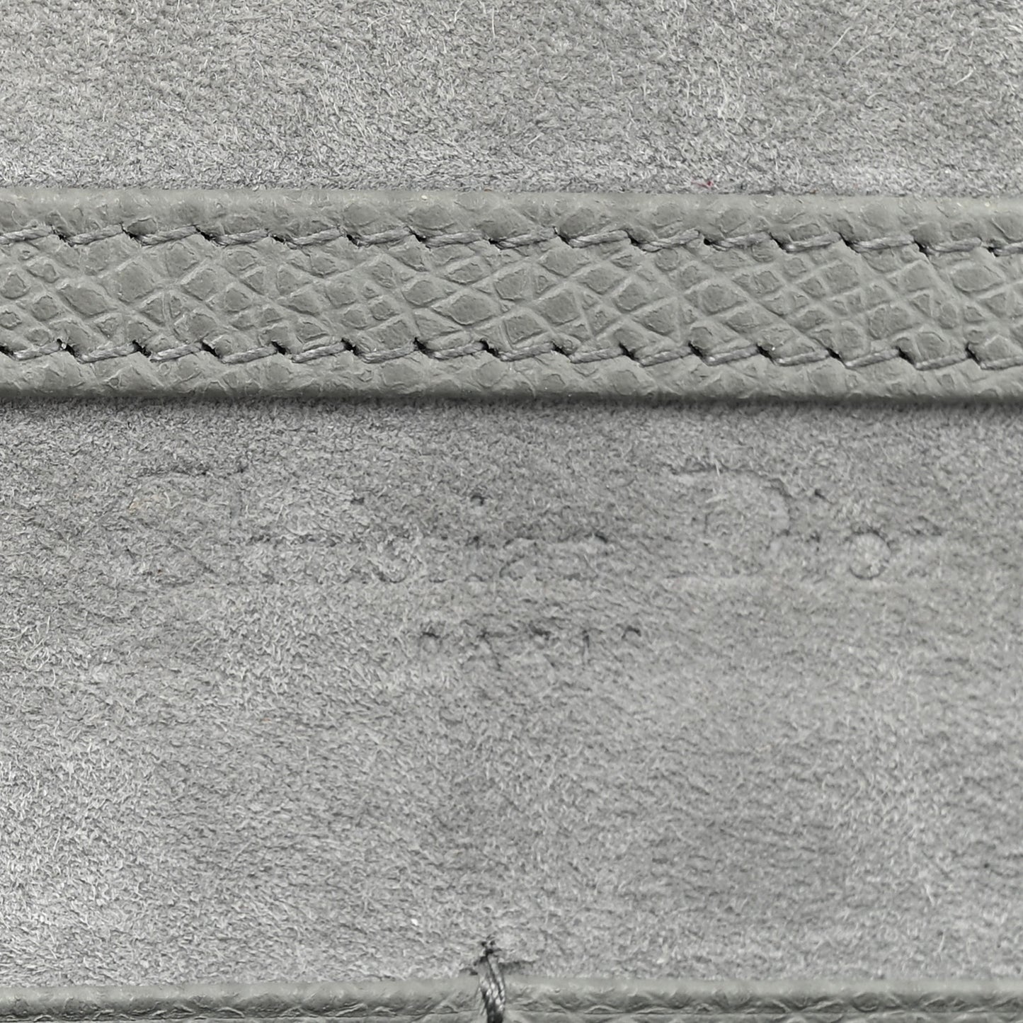 Calfskin 30 Montaigne 2 in 1 Pouch Grey