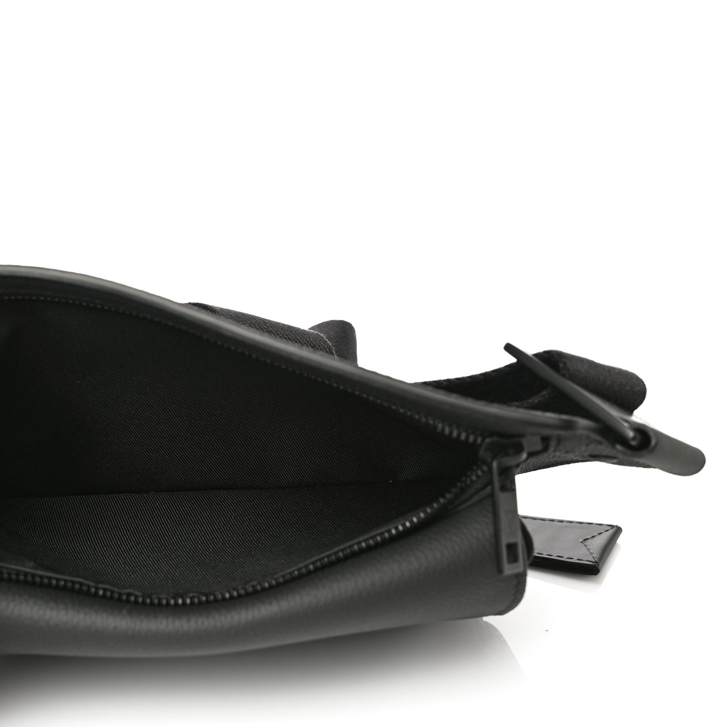 Grained Calfskin Aerogram Slingbag Black