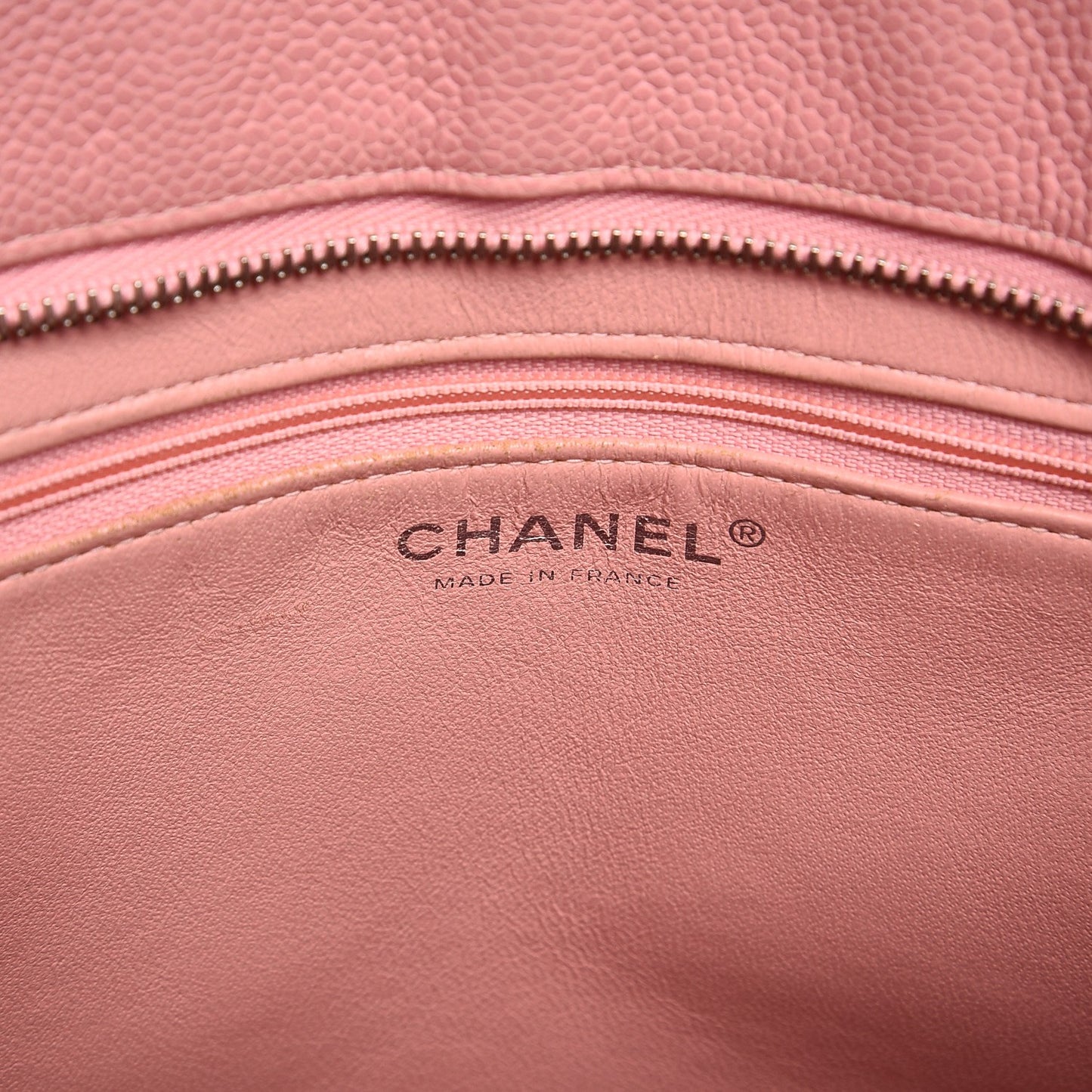 Caviar Quilted Medallion Tote Light Pink