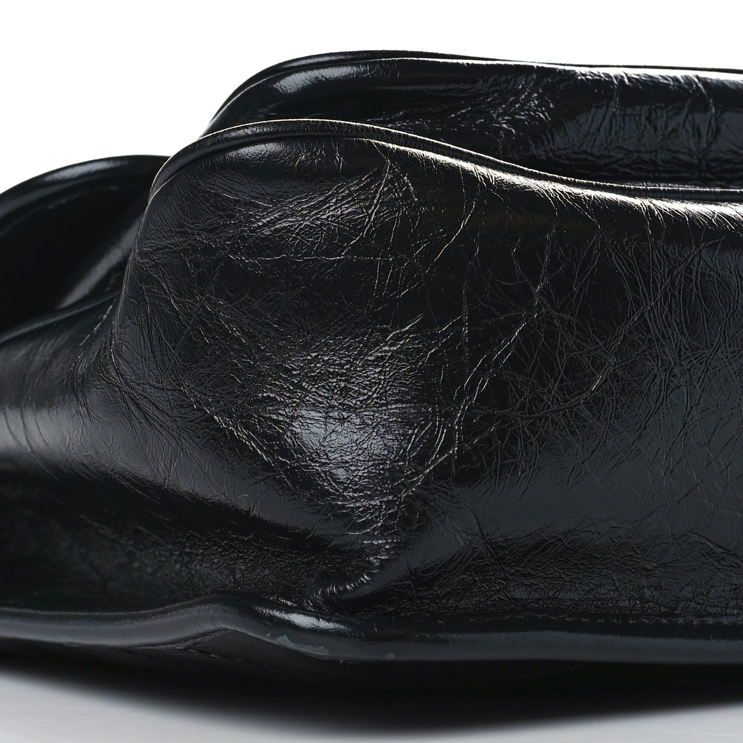 Saint Laurent Crinkled Calfskin Matelasse Monogram Medium Niki Chain Satchel Black 8 of 9