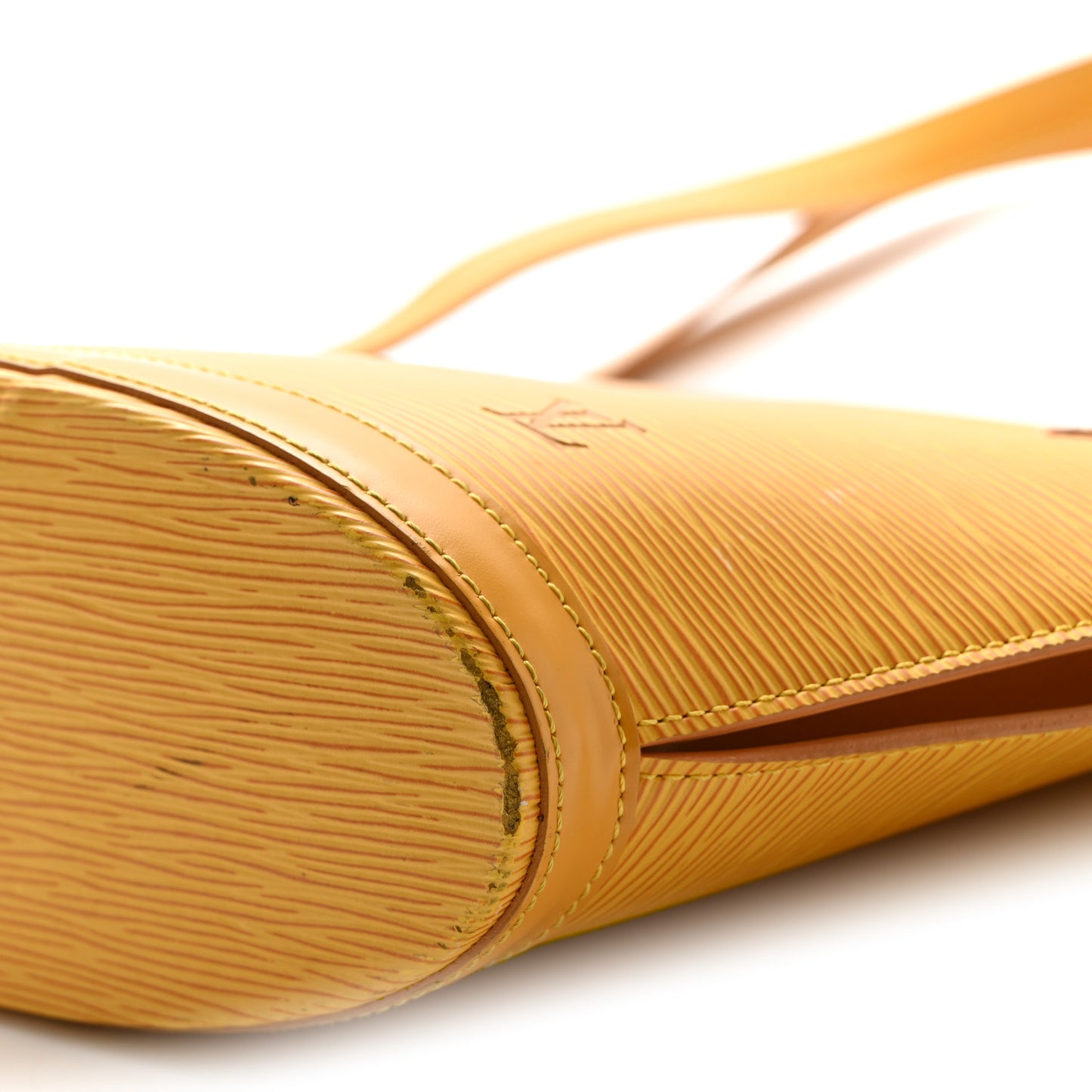 Epi Saint Jacques PM Long Straps Tassil