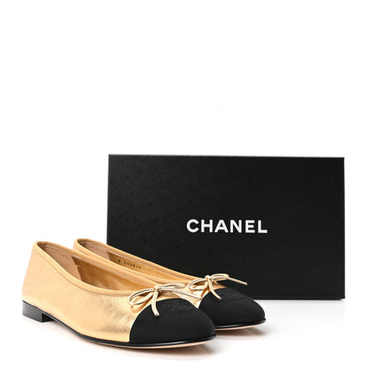 Chanel Laminated Crumpled Lambskin Grosgrain Cap Toe CC Ballerina Flats 39 Gold Black 10 of 10