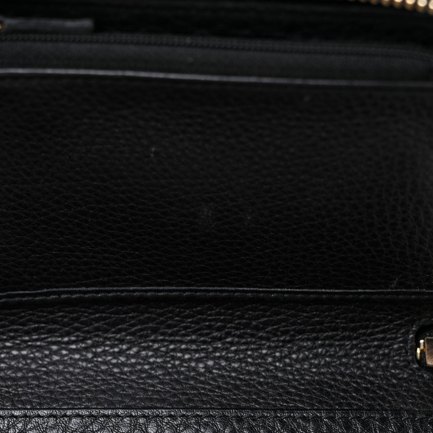 Pebbled Calfskin Medium Soho Zip Around Wallet Black