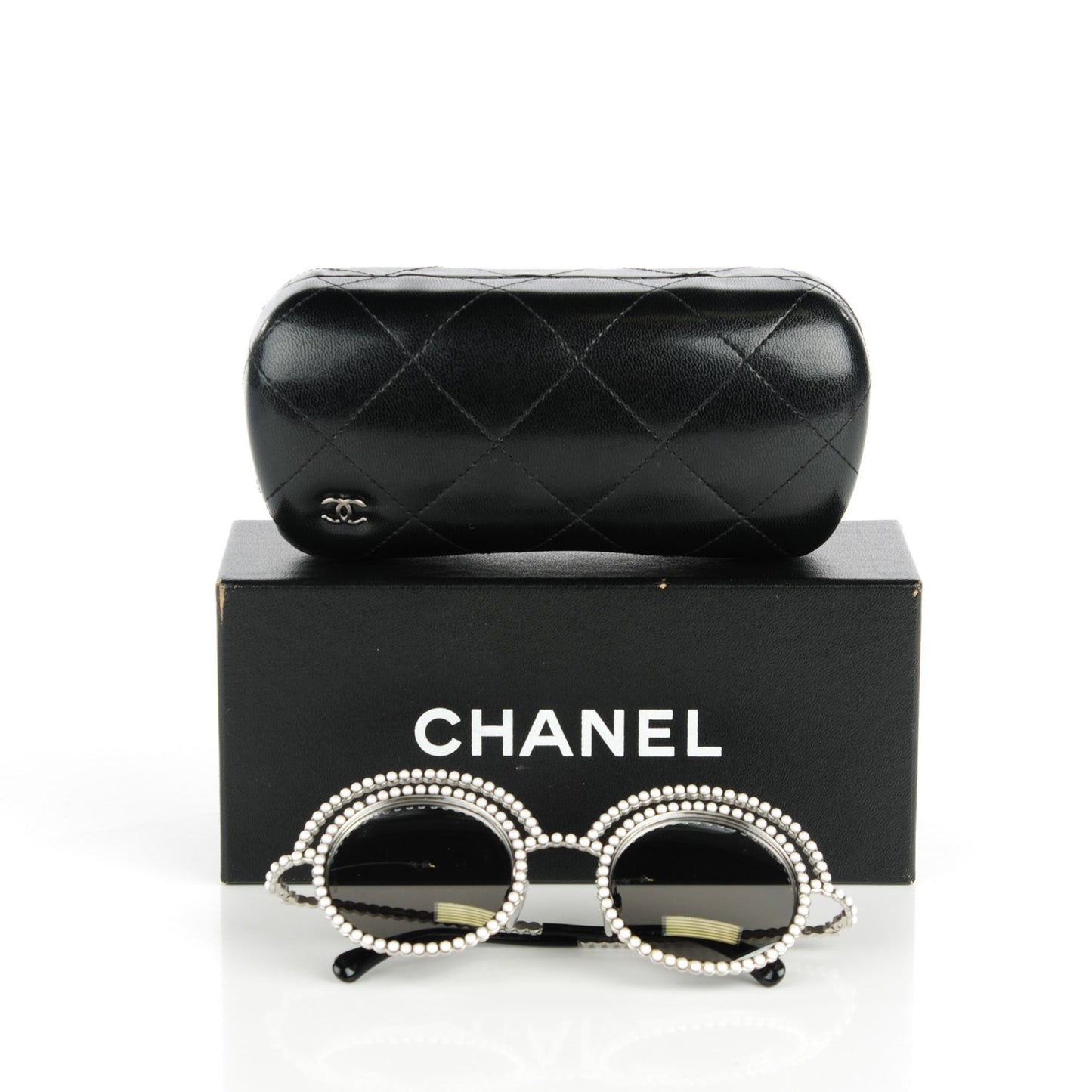 Pearl Round Sunglasses 71139 White