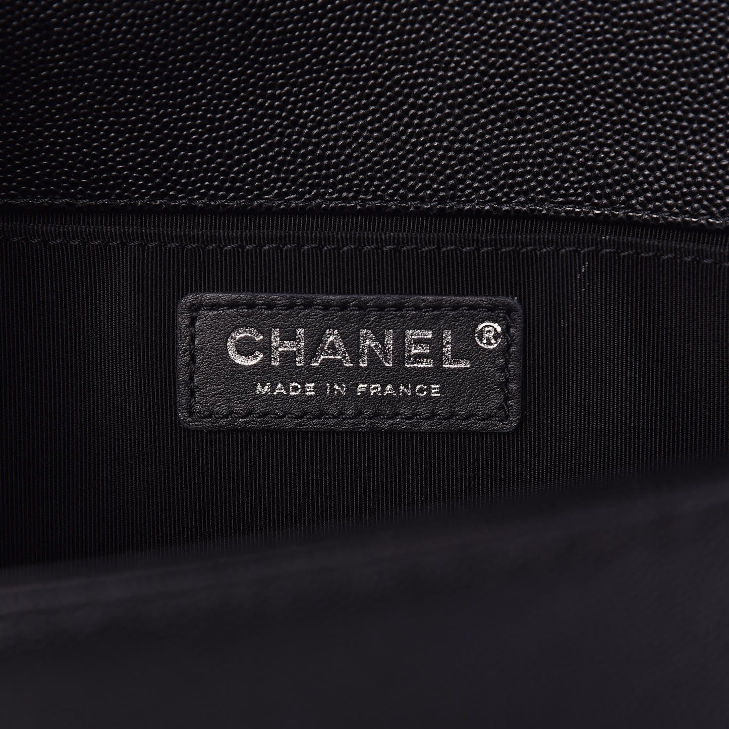 Caviar Quilted Medium Boy Flap Black