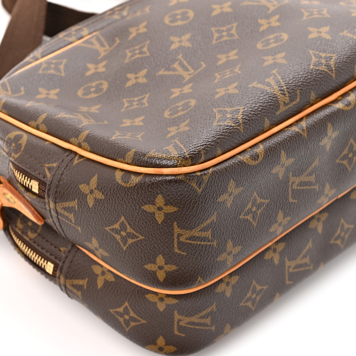 Louis Vuitton Monogram Reporter PM 12 of 15