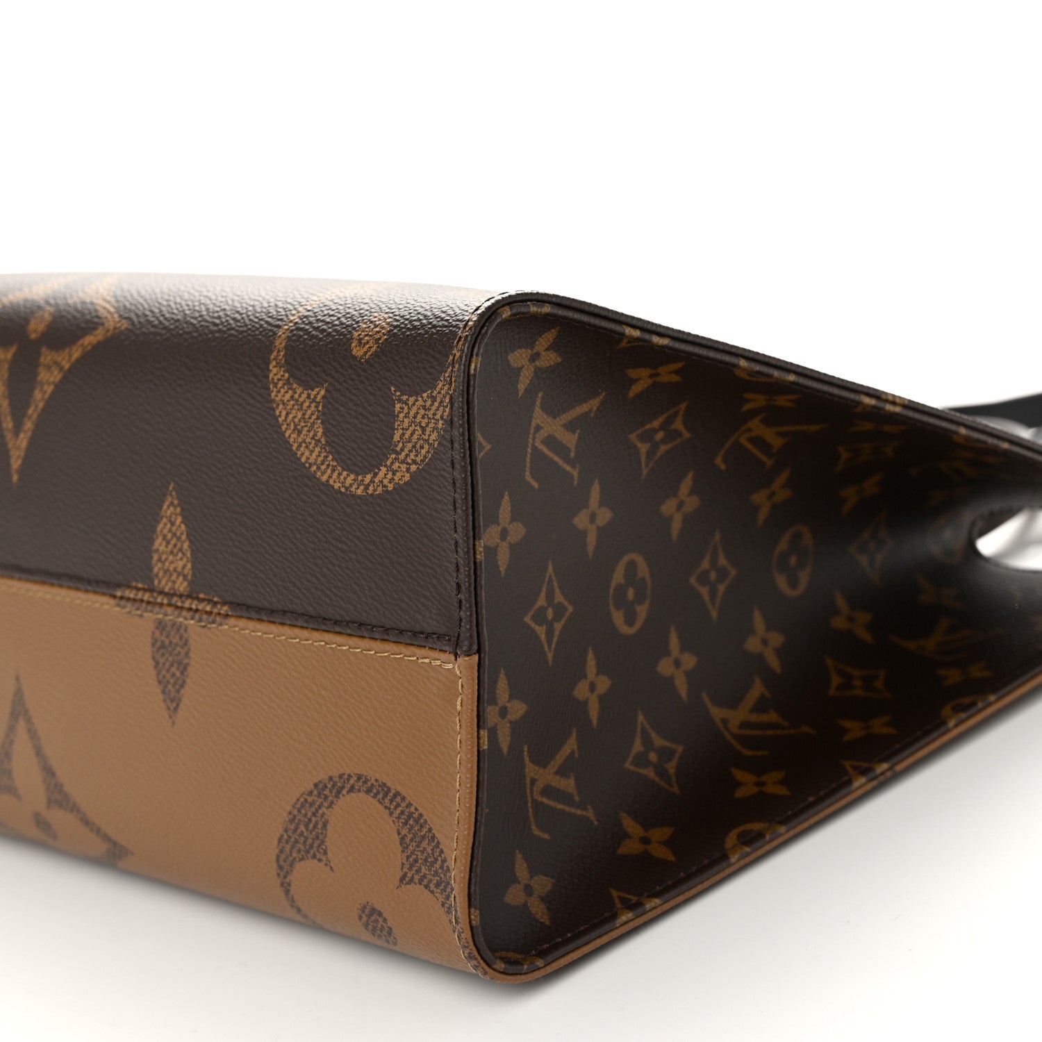 Louis Vuitton Reverse Monogram Giant Onthego MM 10 of 10