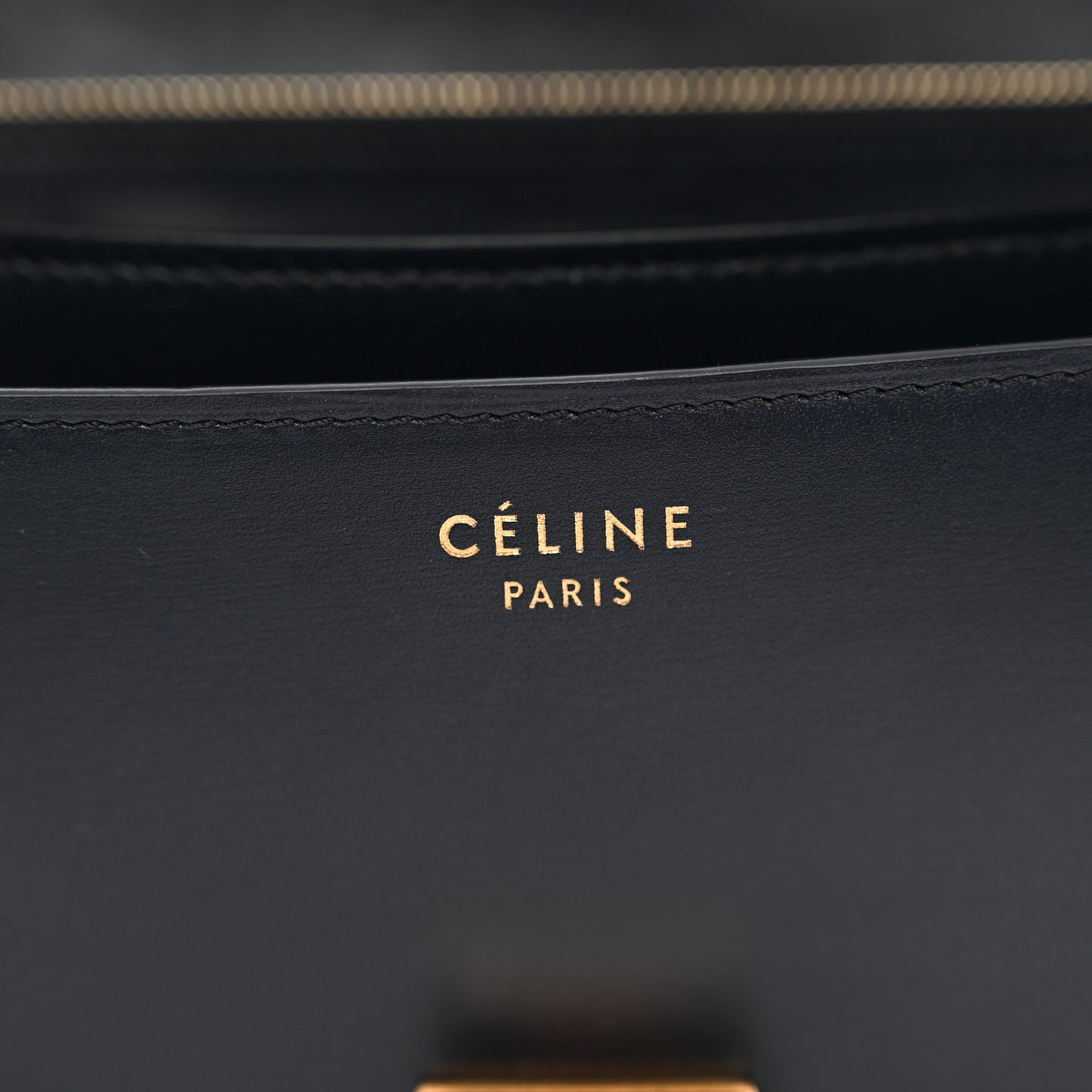 Box Calfskin Medium Classic Box Flap Bag Navy