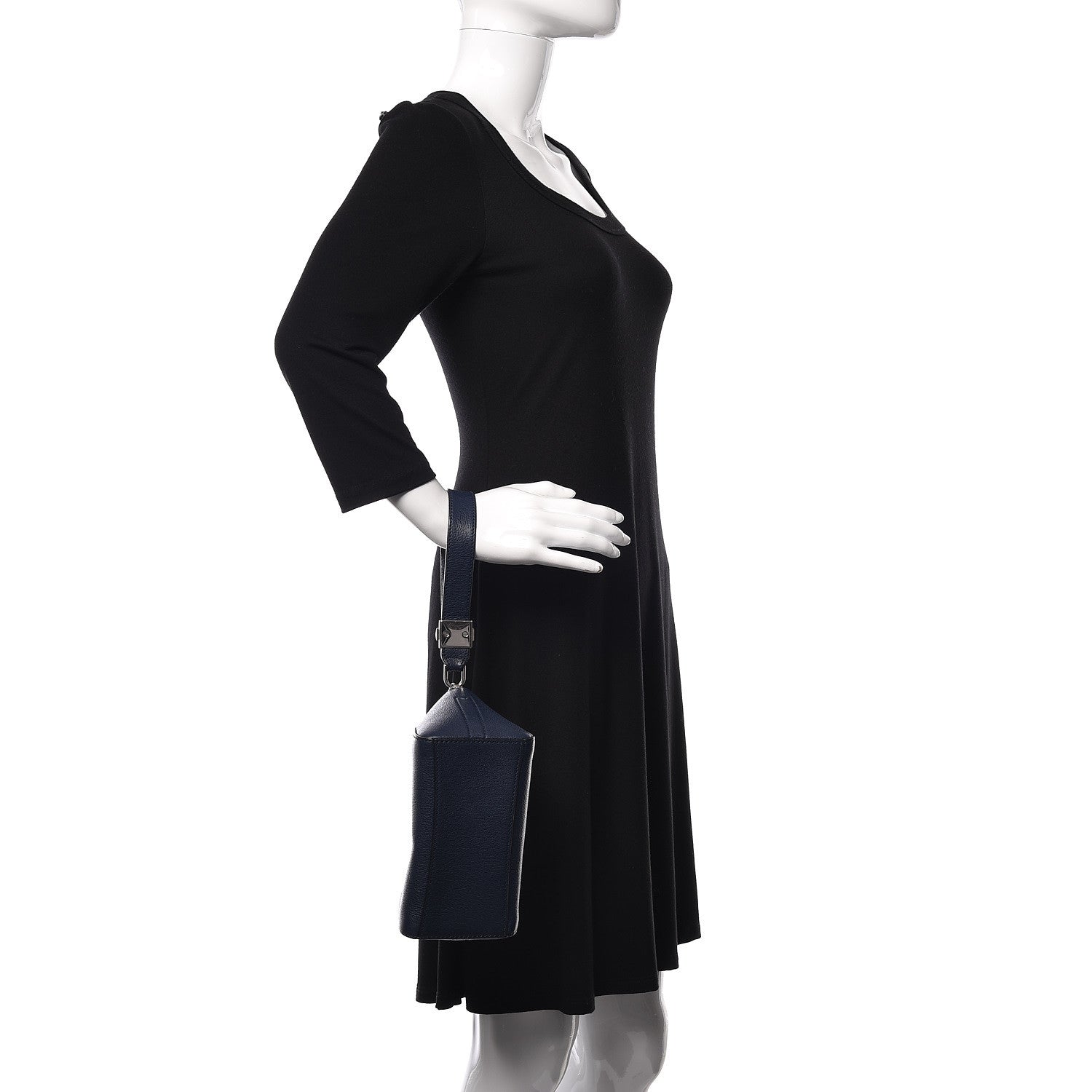 Givenchy Sugar Goatskin Small Antigona Beauty Wristlet Navy 2 of 10