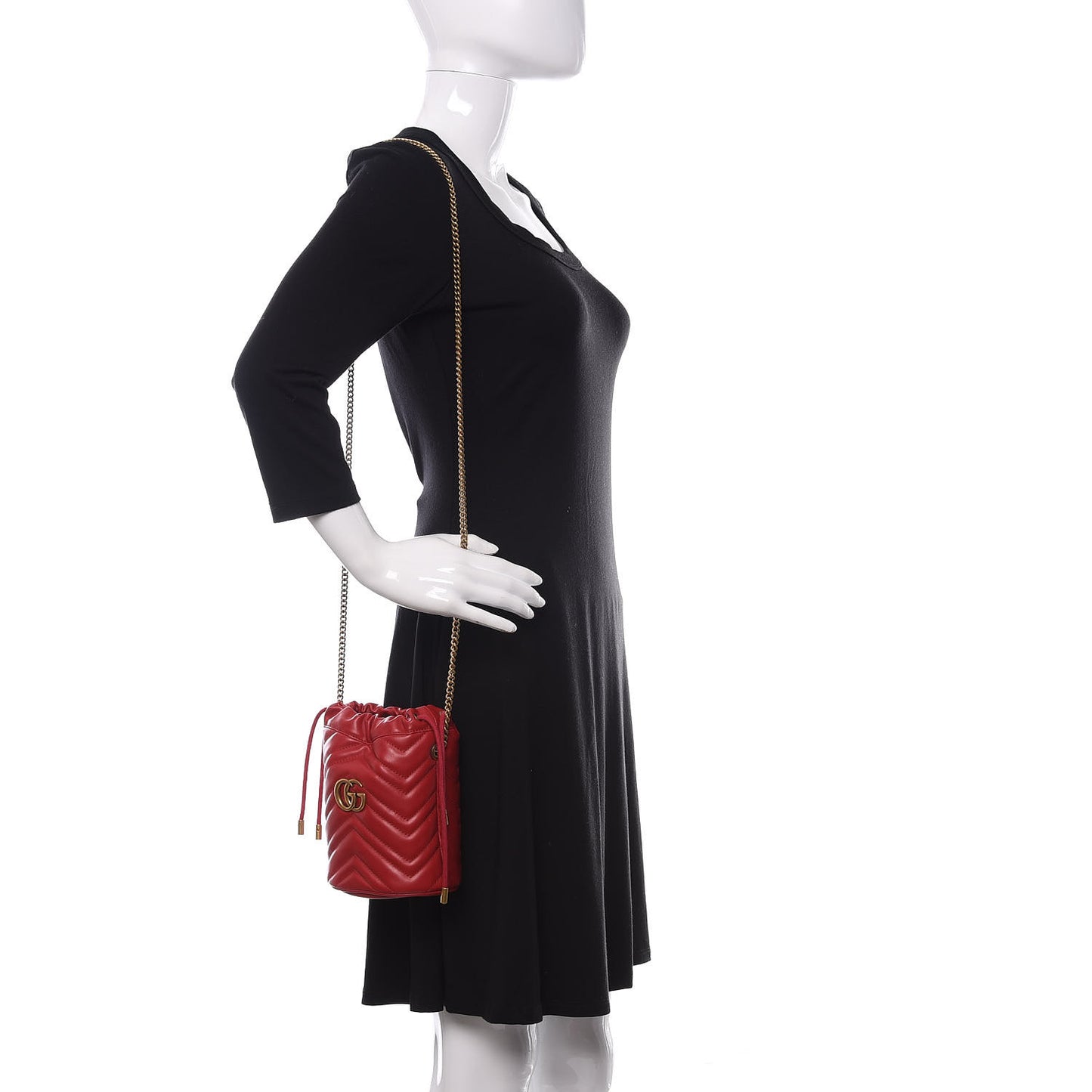 Calfskin Matelasse Mini GG Marmont 2.0 Bucket Bag Hibiscus Red