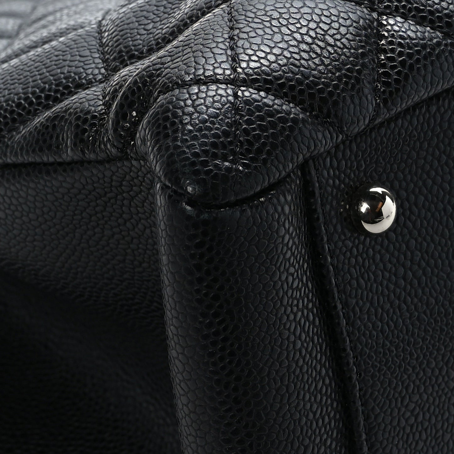 Caviar Quilted XL Grand Shopping Tote GST Black