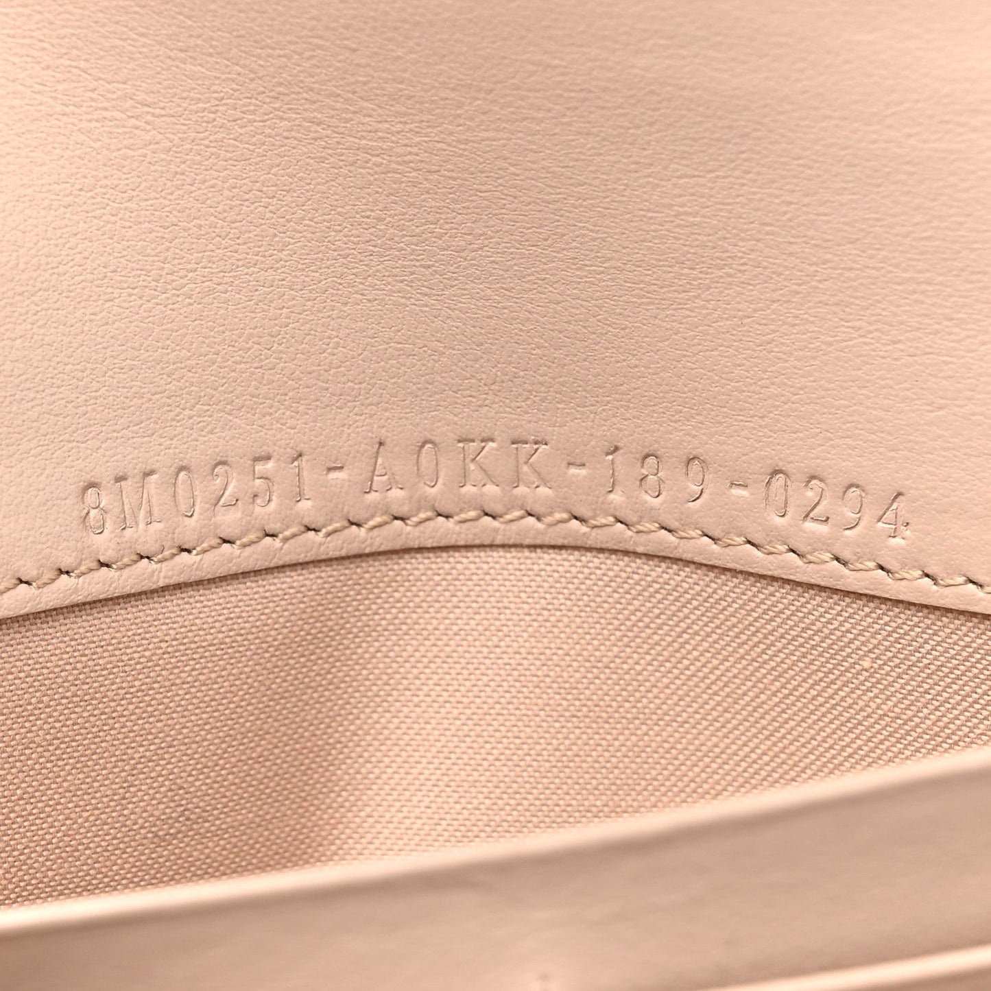 Vitello Cruise F is Fendi Continental Envelope Wallet Light Rose