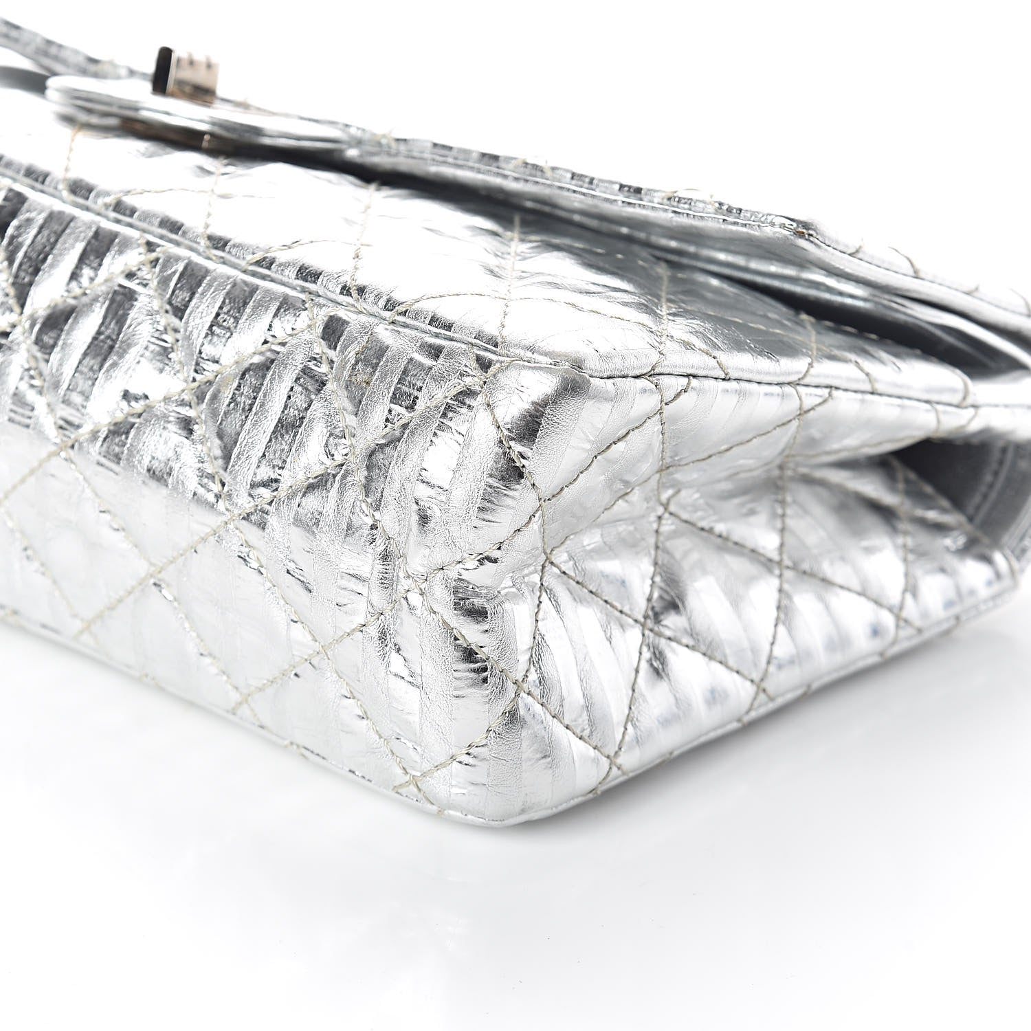 Chanel Metallic Striped Calfskin 2.55 Reissue 226 Flap Silver 10 of 10