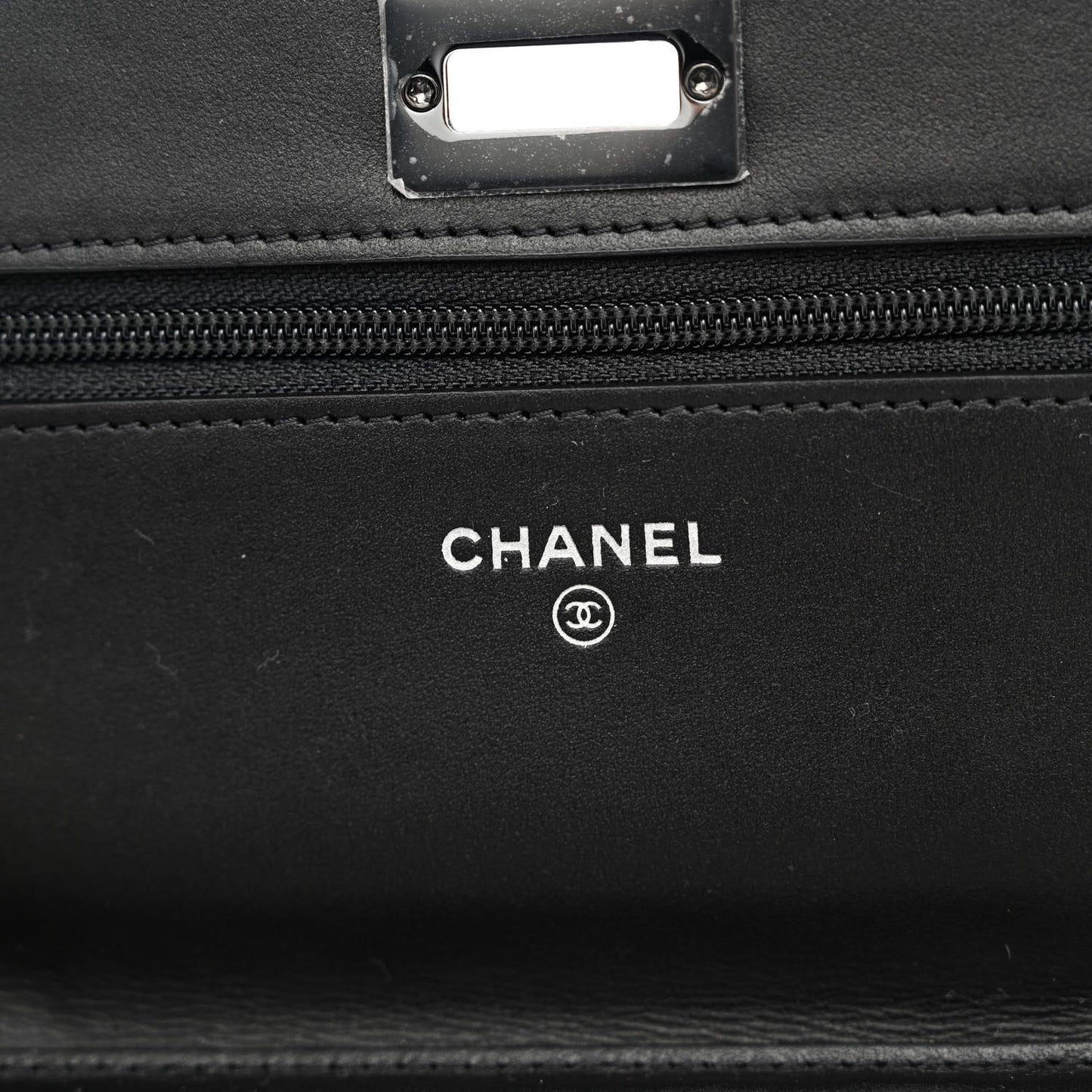 Aged Calfskin Chevron Quilted Reissue Wallet On Chain WOC So Black