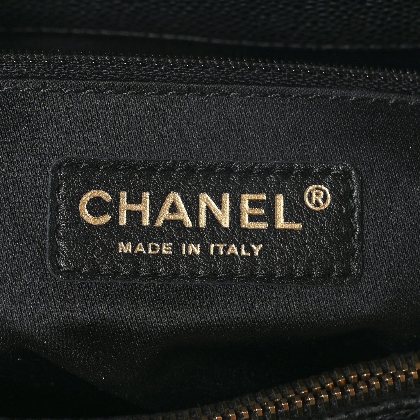 Caviar Quilted XL Grand Shopping Tote GST Black