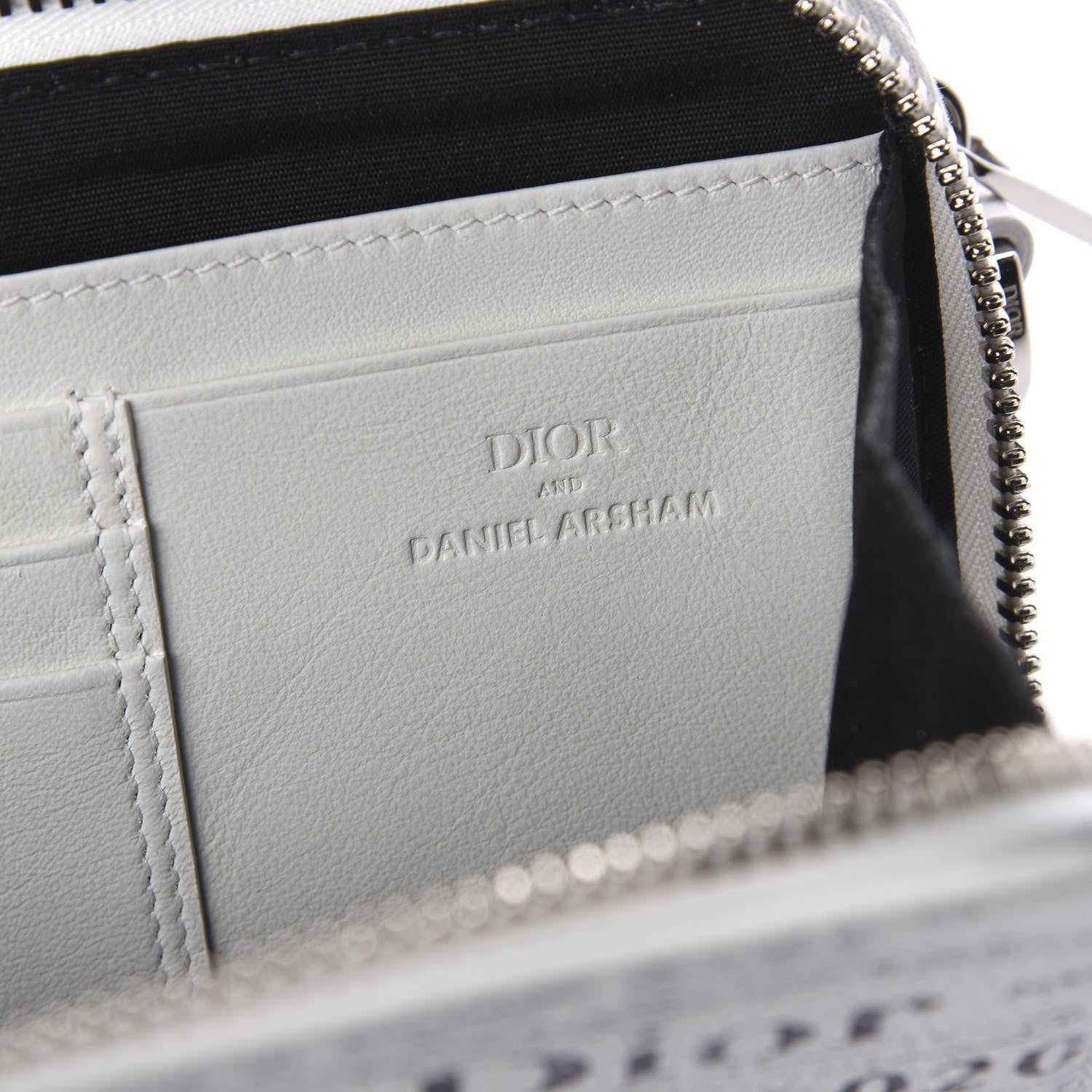 Christian Dior X DANIEL ARSHAM Grained Calfskin Newspaper Messenger White 8 of 11