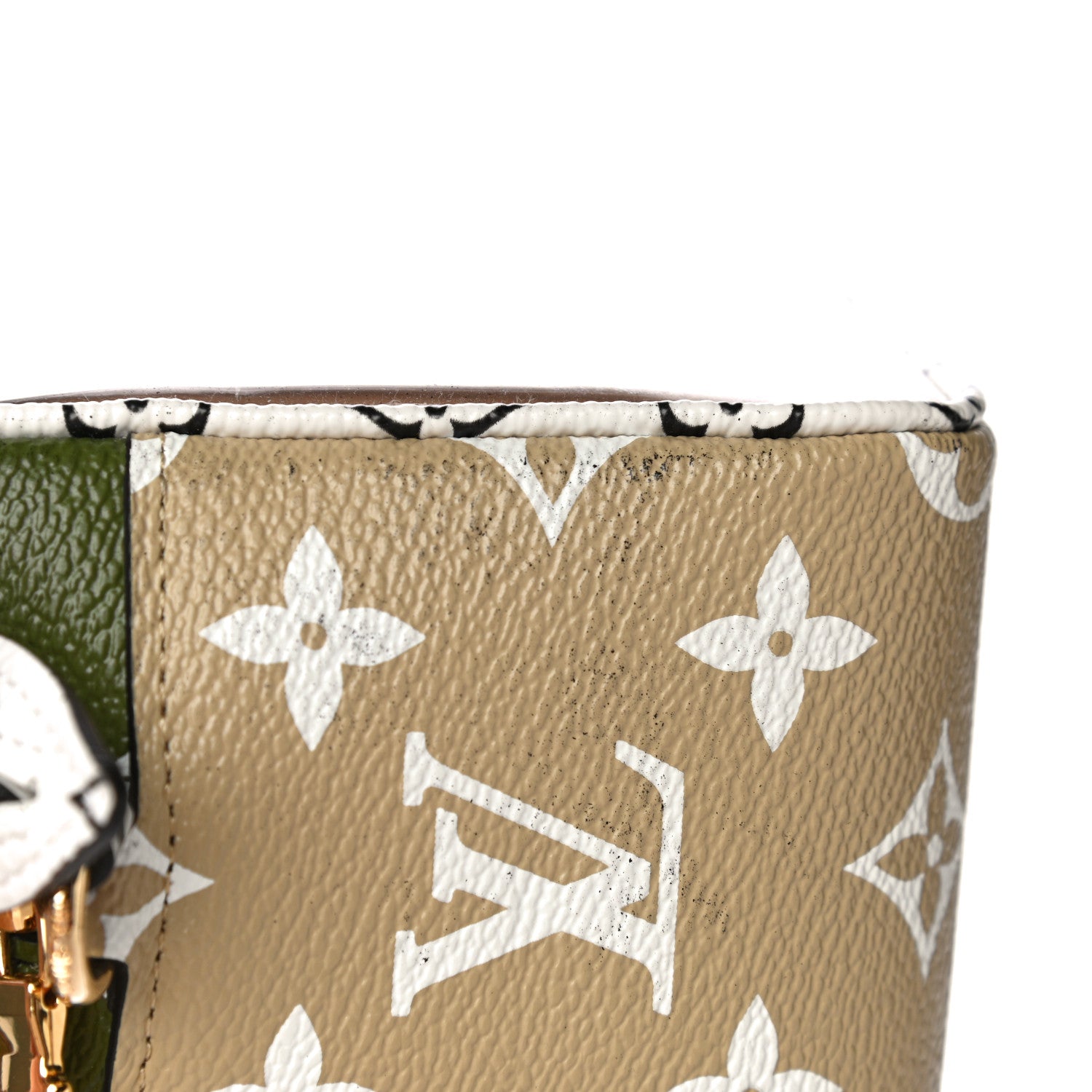 Louis Vuitton Monogram Giant Beach Pouch Kaki 13 of 13