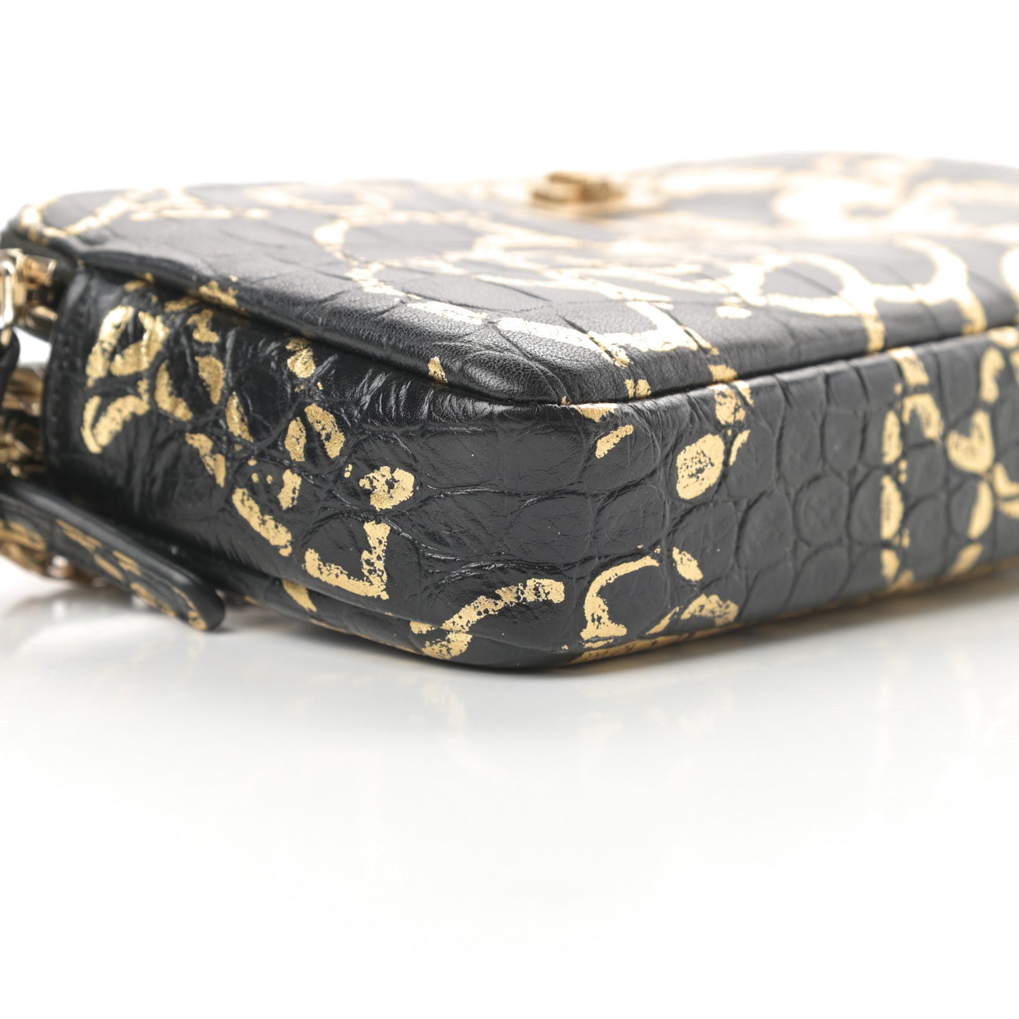 Calfskin Crocodile Embossed Graffiti 2.55 Cocodile Reissue Clutch With Chain Black Gold