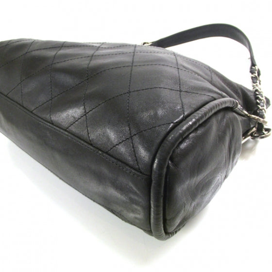 Lambskin Medium Ultimate Soft Tote Black