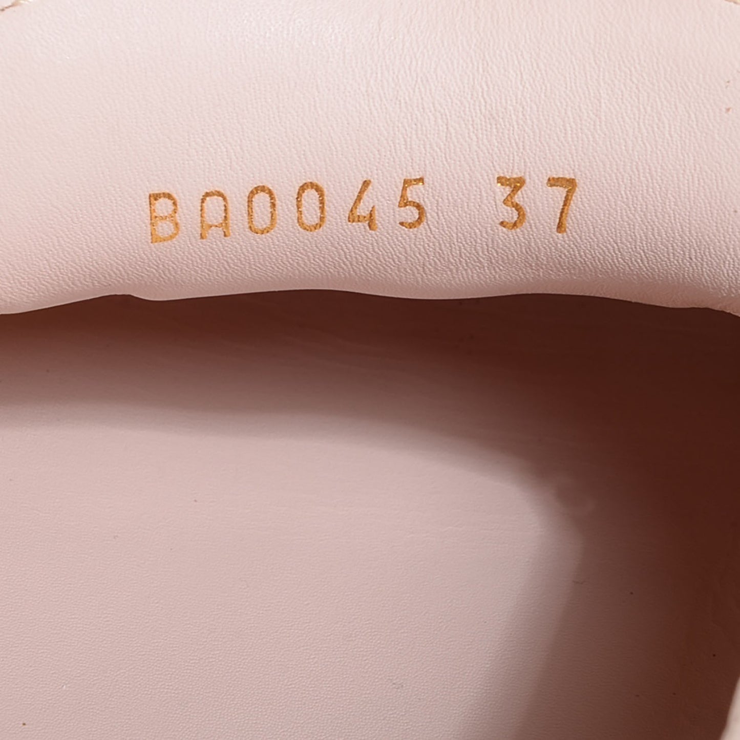 Calfskin Silverstone Moccasin Loafers 37 Rose