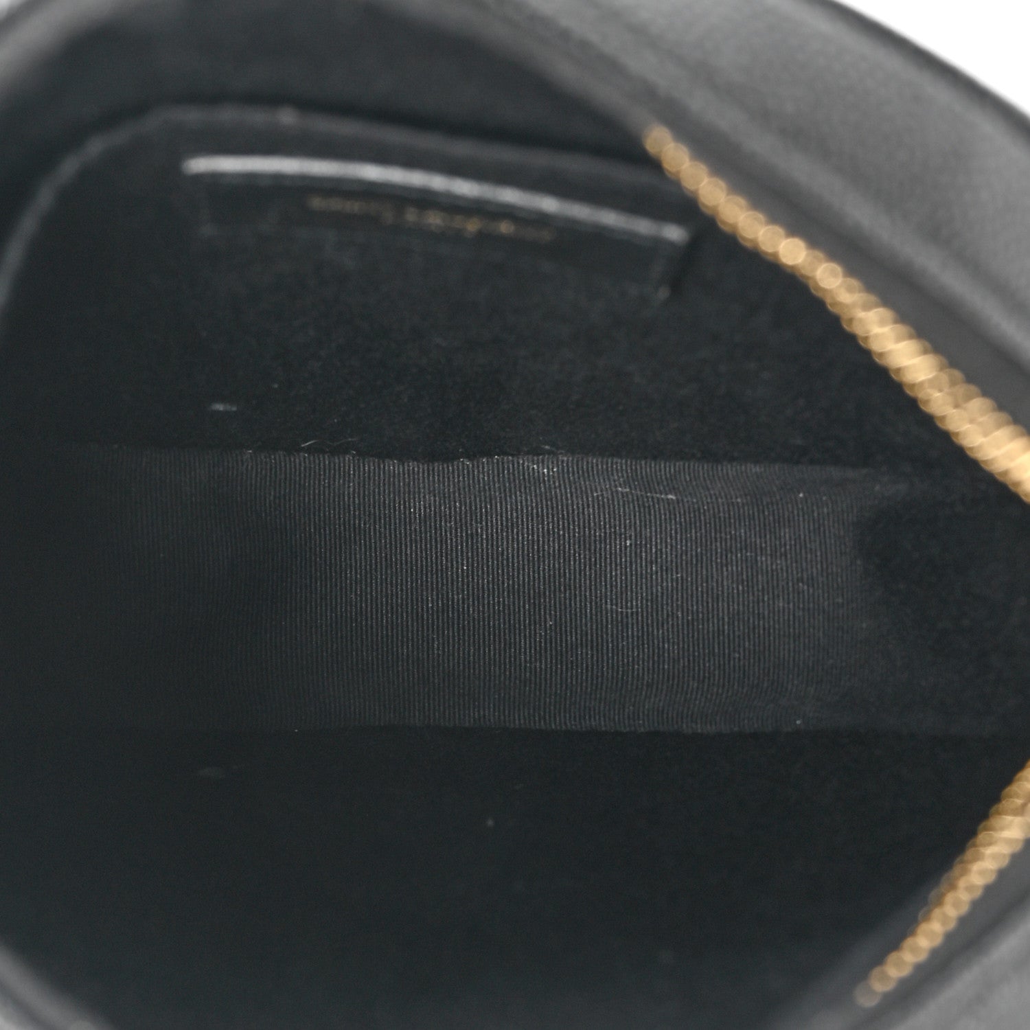 Saint Laurent Grain De Poudre Matelasse Chevron Quilted Round Vinyle Camera Bag Black 5 of 11