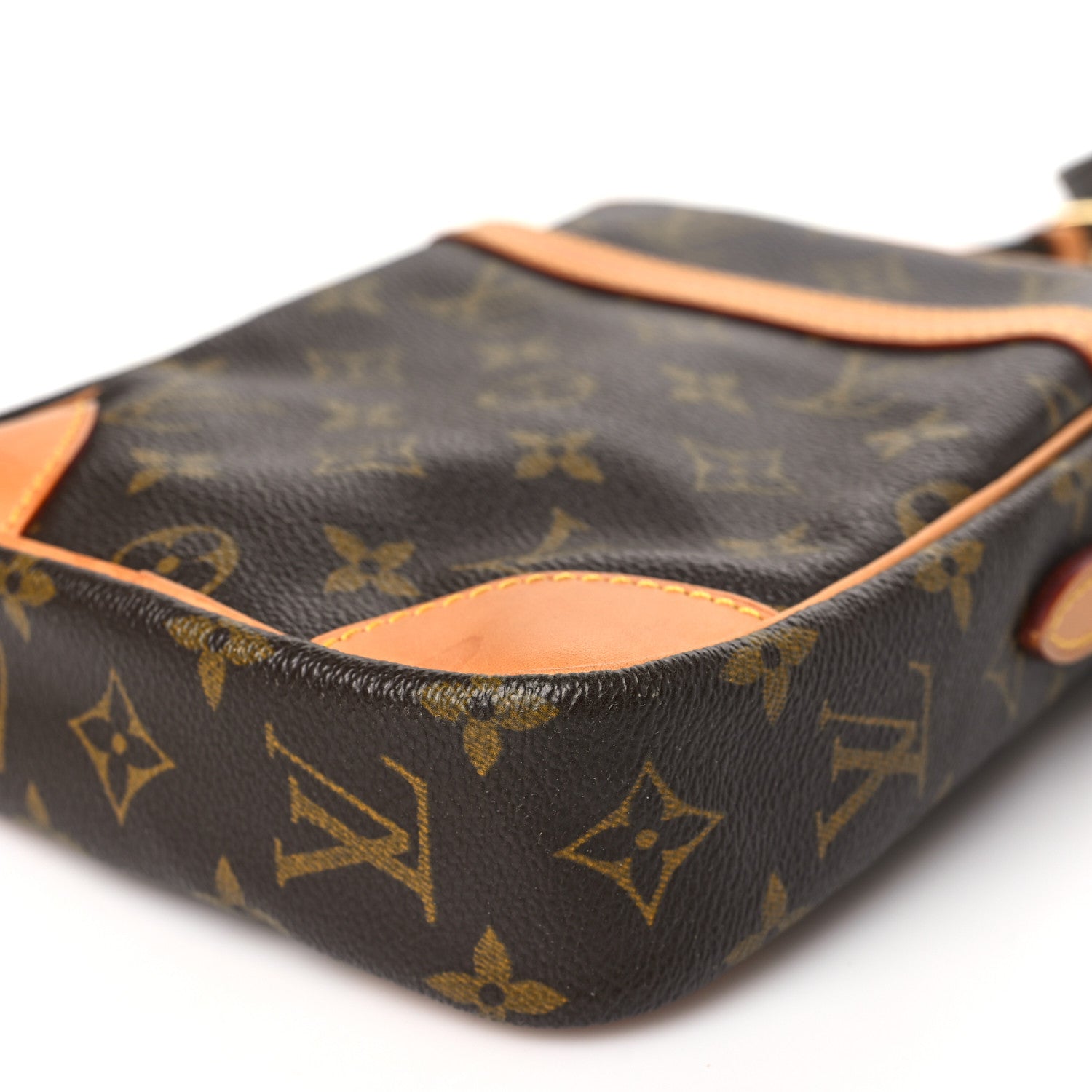 Louis Vuitton Monogram Danube 21 9 of 9