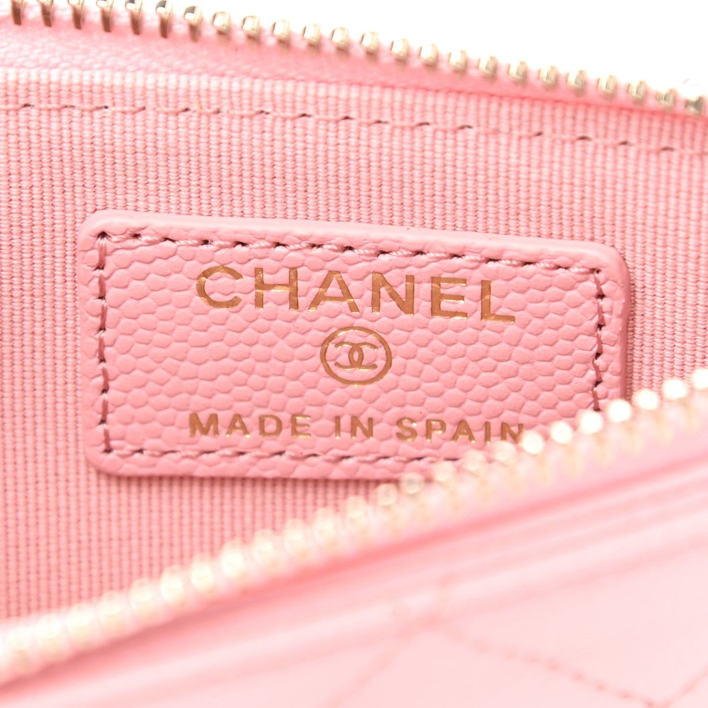 Caviar Quilted Flap Zip Card Holder Pink