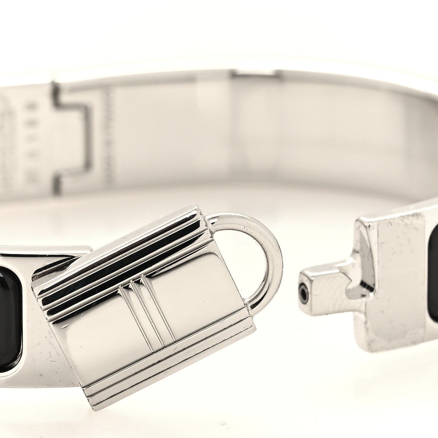 Enamel Narrow Clic Cadenas Bracelet PM Black