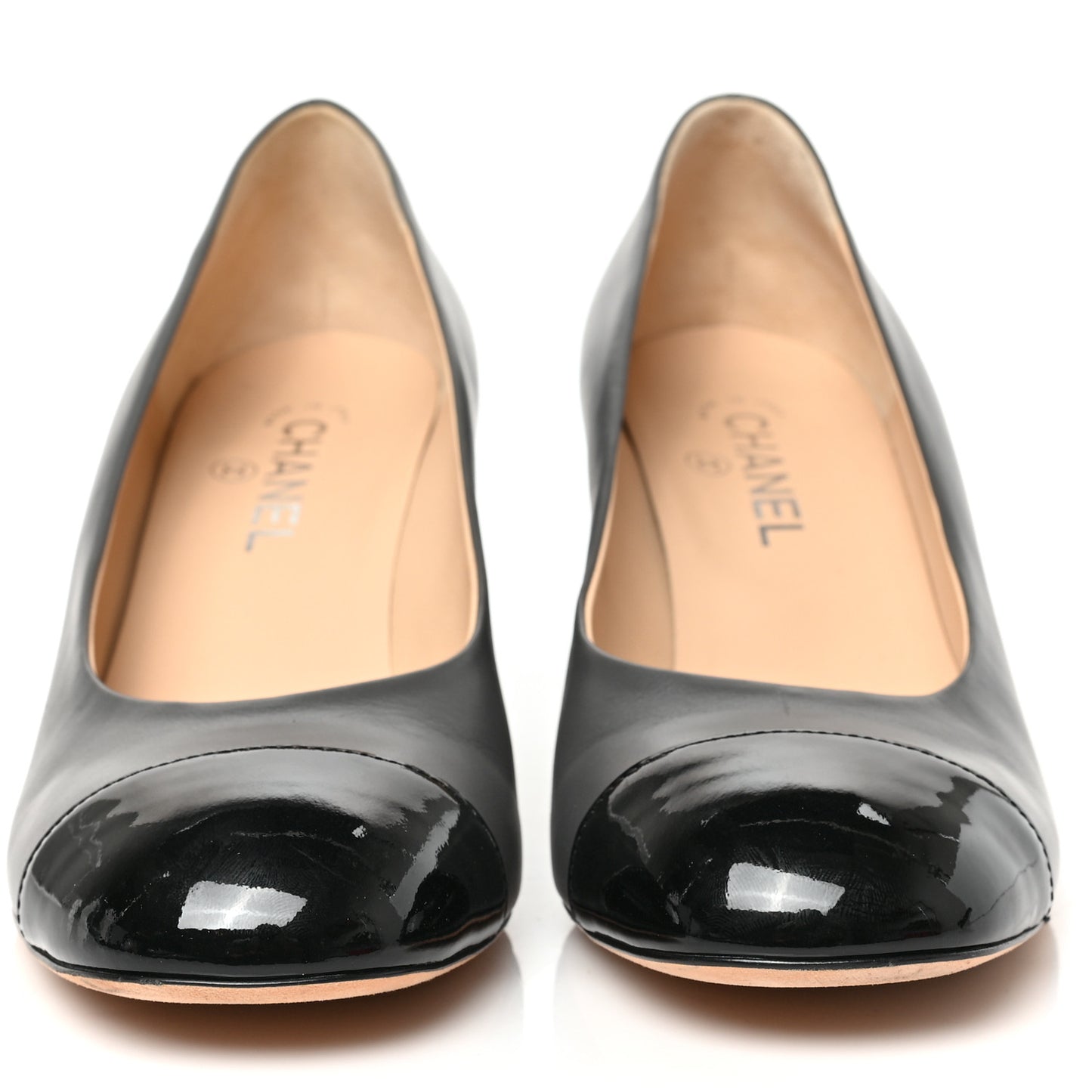 Lambskin Patent Cap Toe Pumps 41 Gey Black