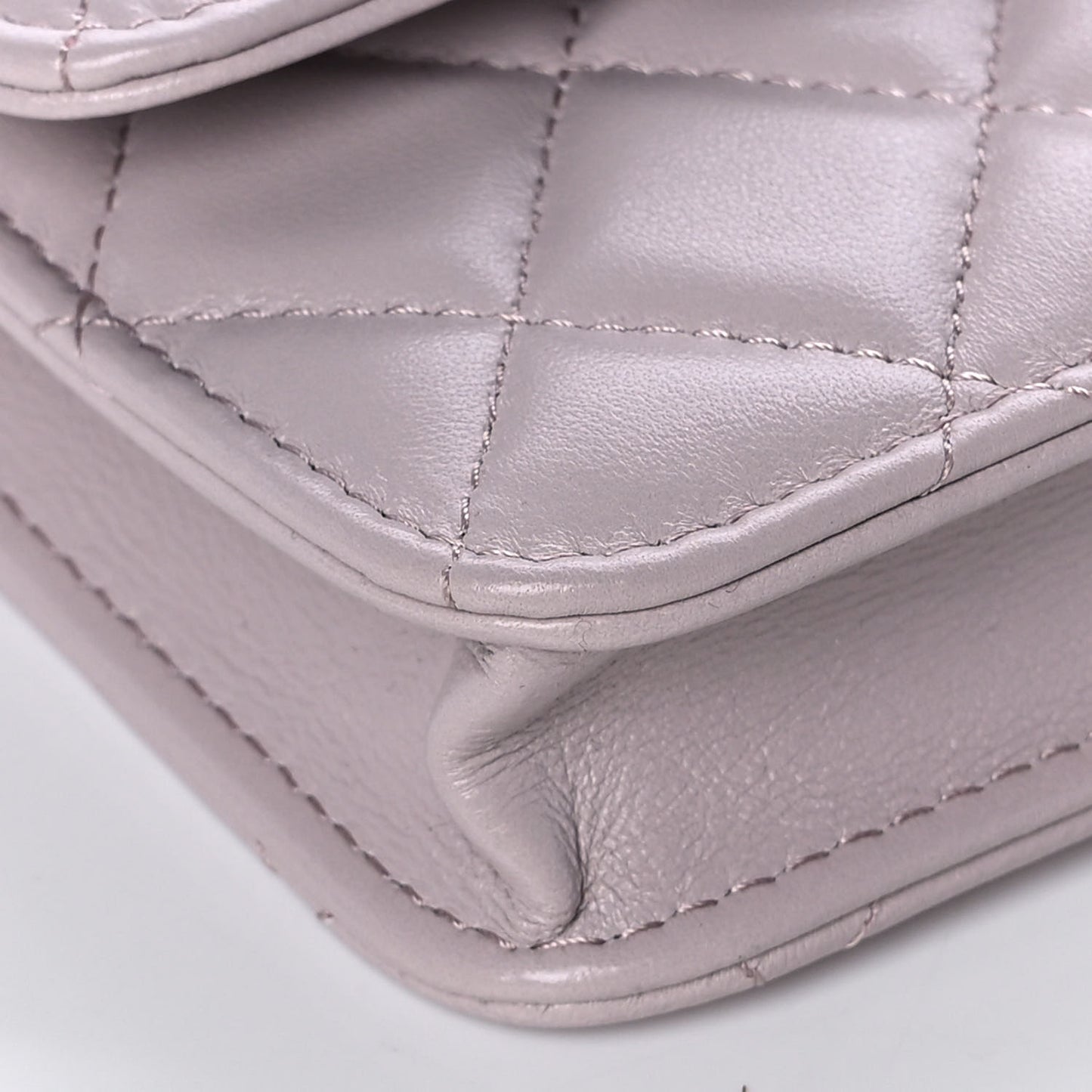 Lambskin Quilted Pearl Crush Clutch With Chain Light Purple
