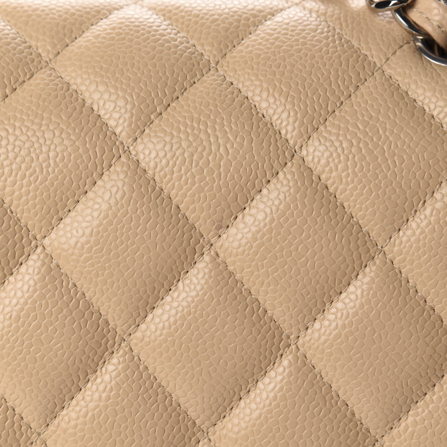 Caviar Quilted Jumbo Double Flap Beige Clair