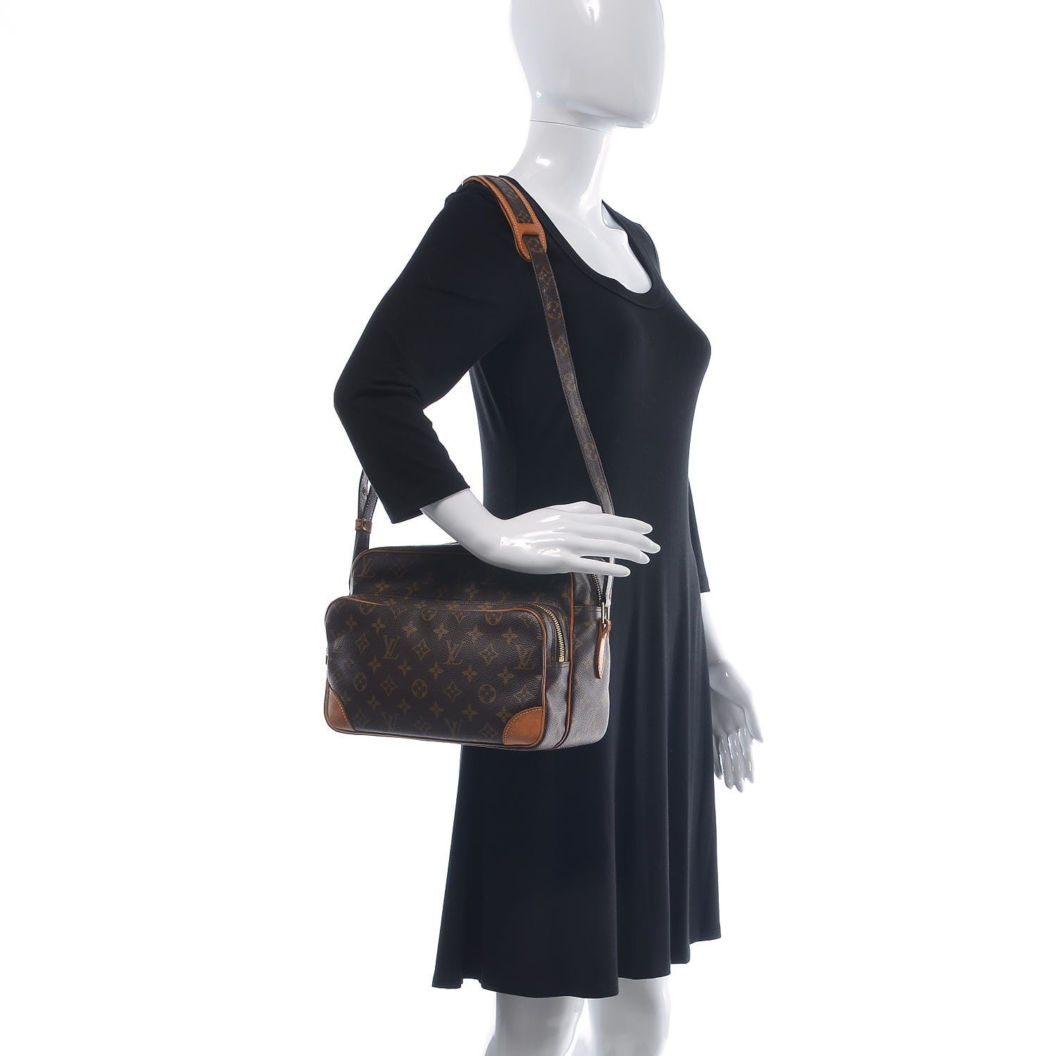 Louis Vuitton Monogram Nil 28 2 of 15